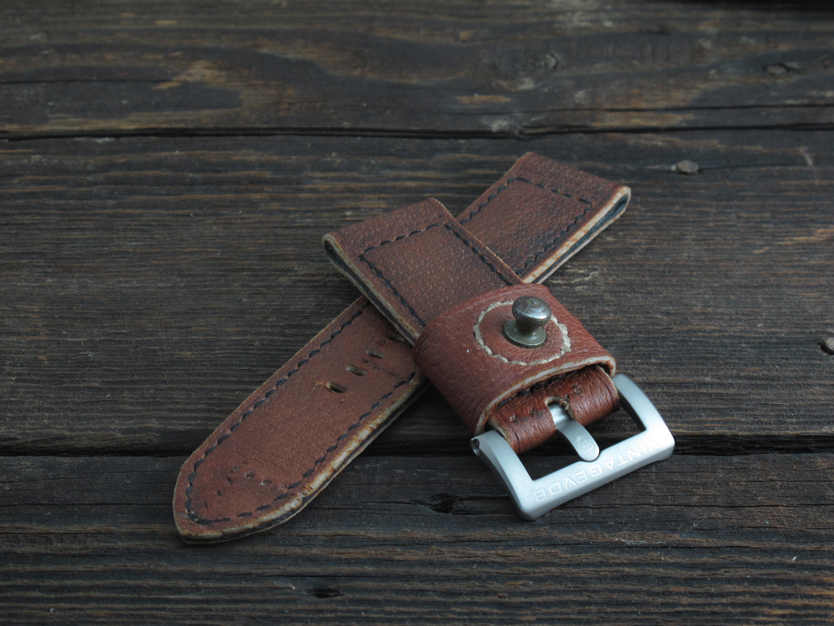 "Ammo II" handmade leather strap