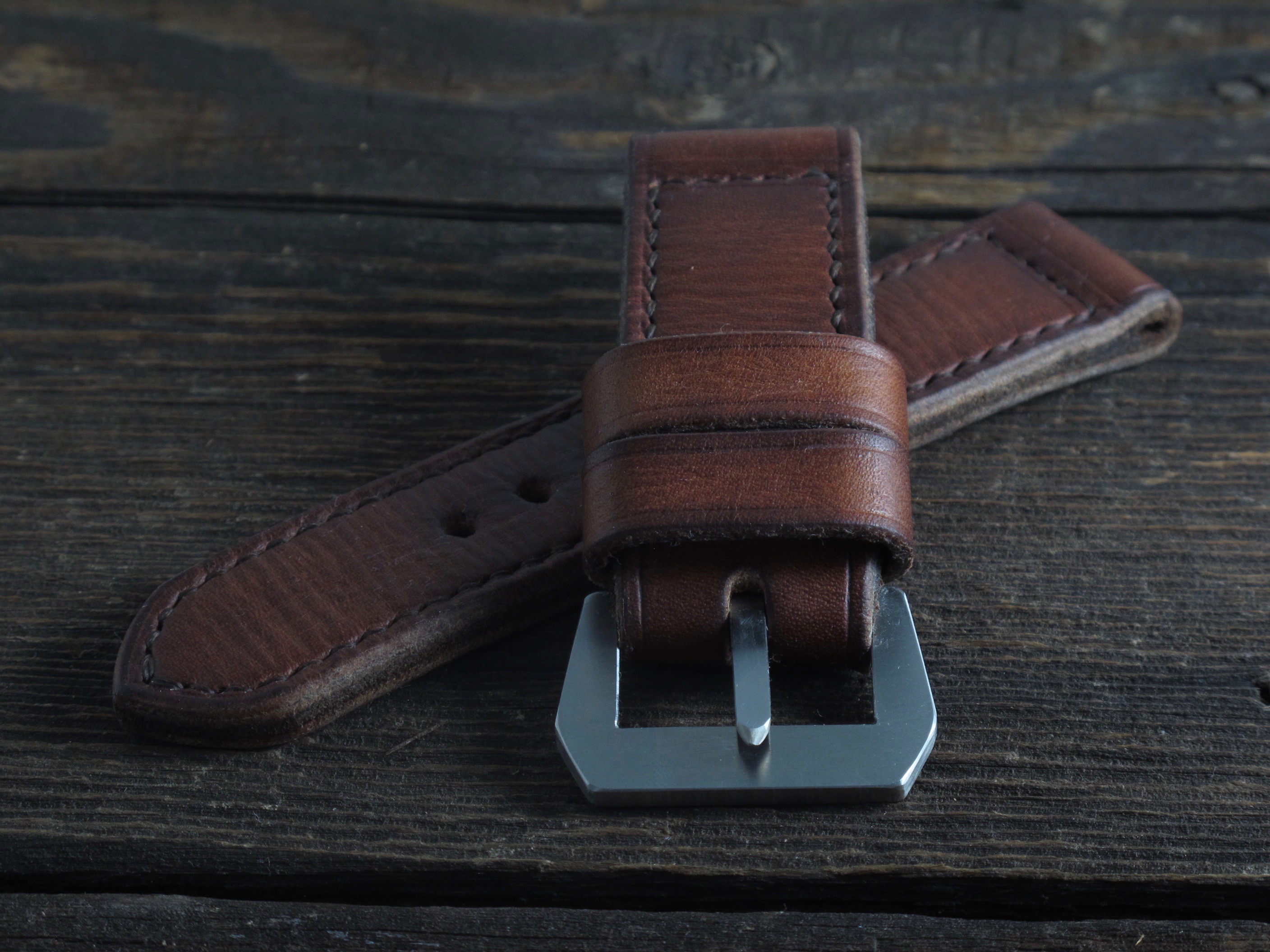 "Flottiglia" handmade leather strap