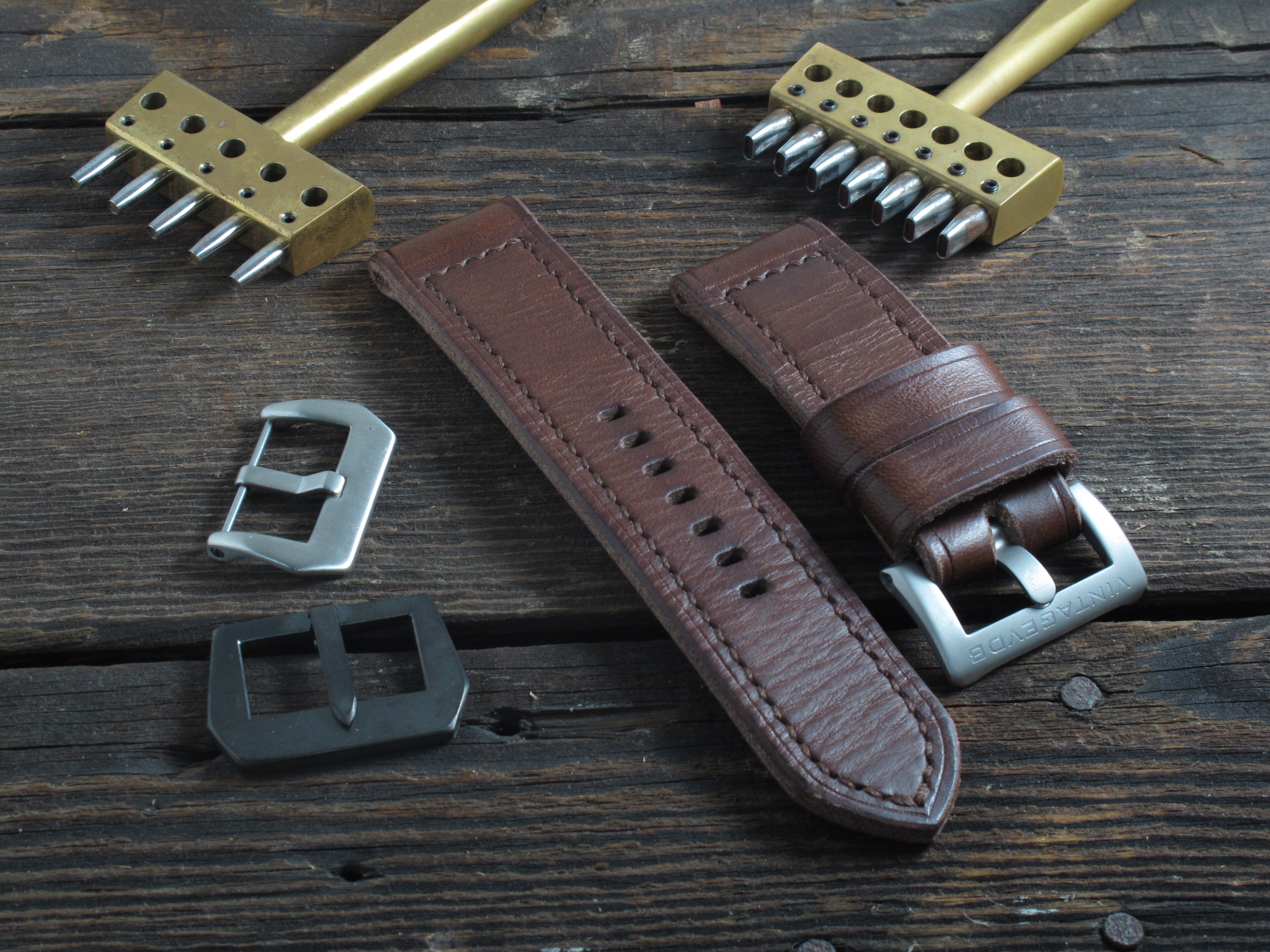"DCX" handmade leather strap - Image 2