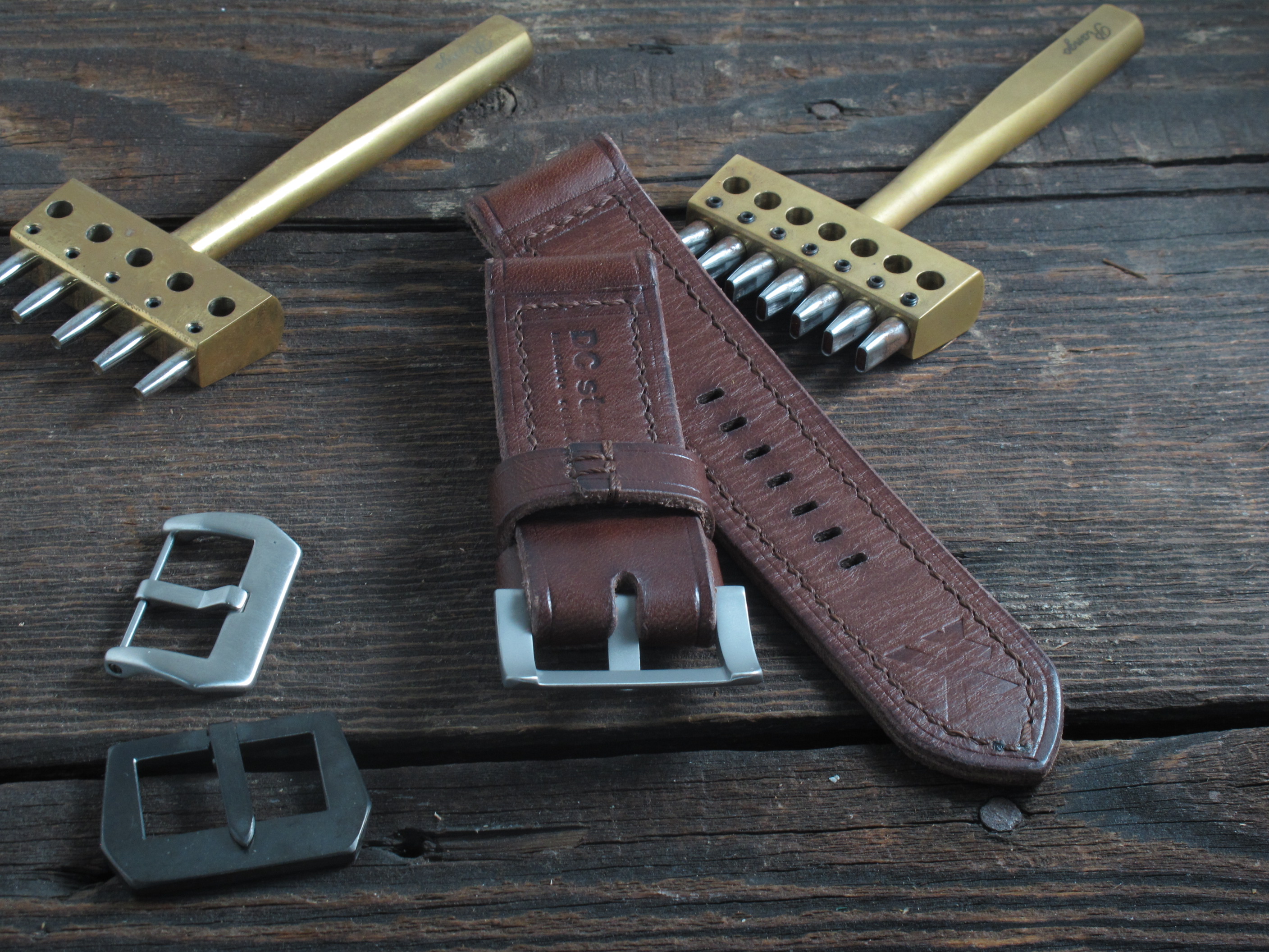 "DCX" handmade leather strap - Image 5
