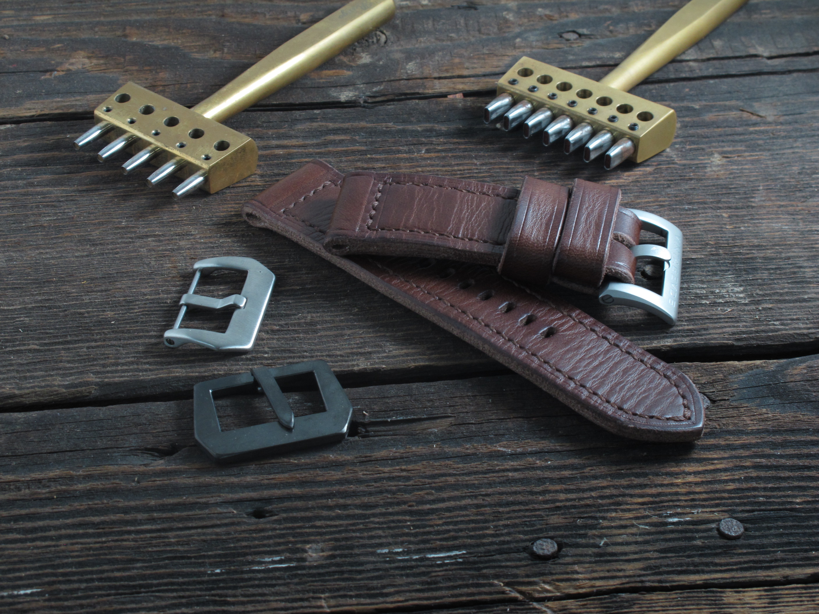 "DCX" handmade leather strap - Image 3