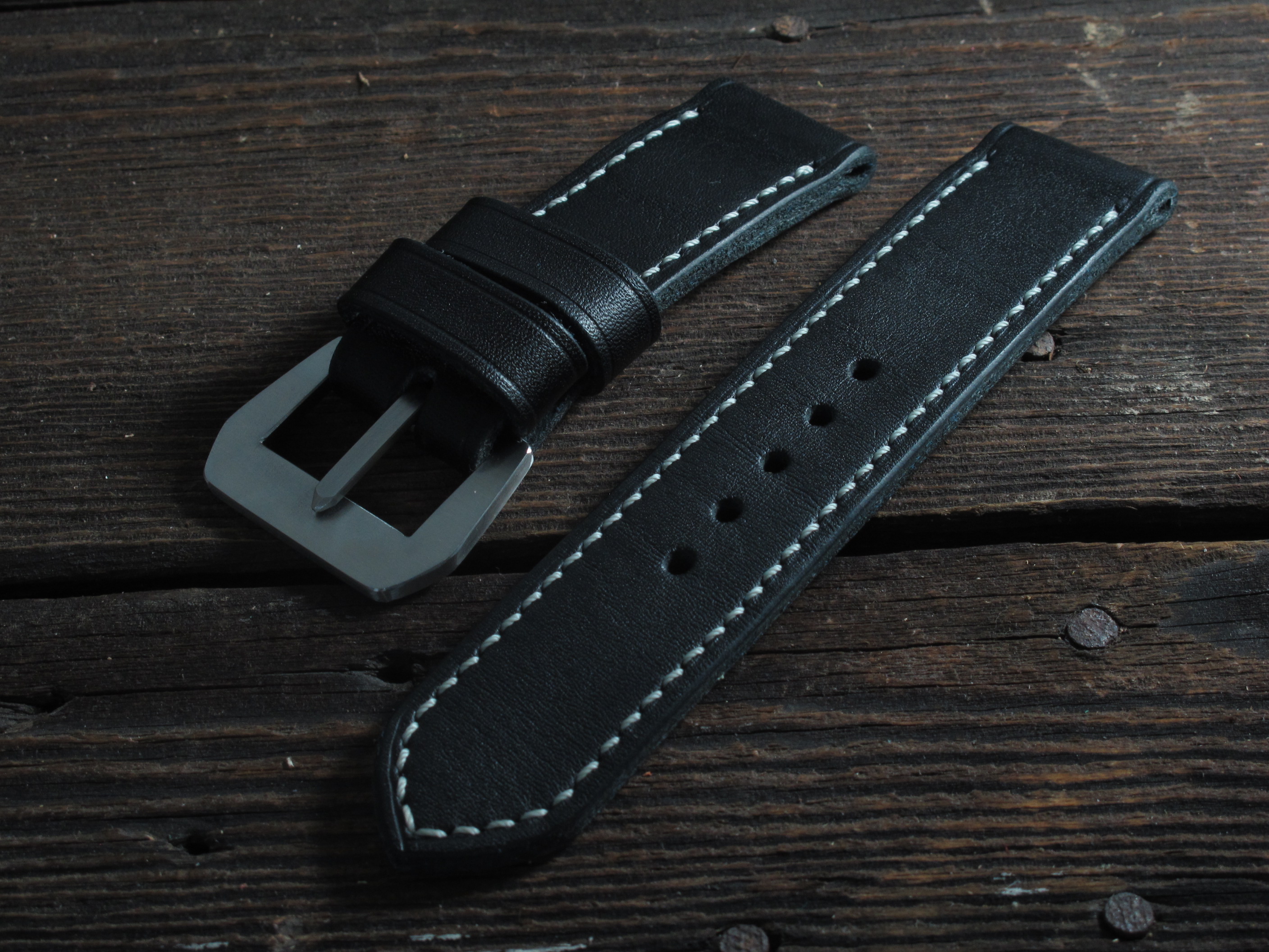 "Nero III" handmade leather strap - Image 2