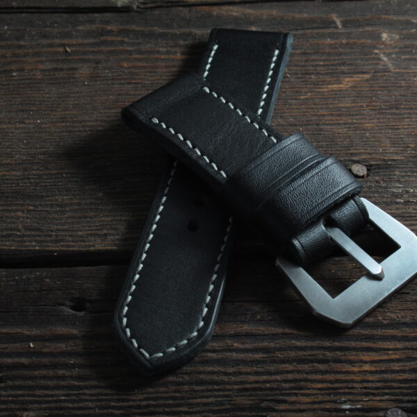 "Nero III" handmade leather strap