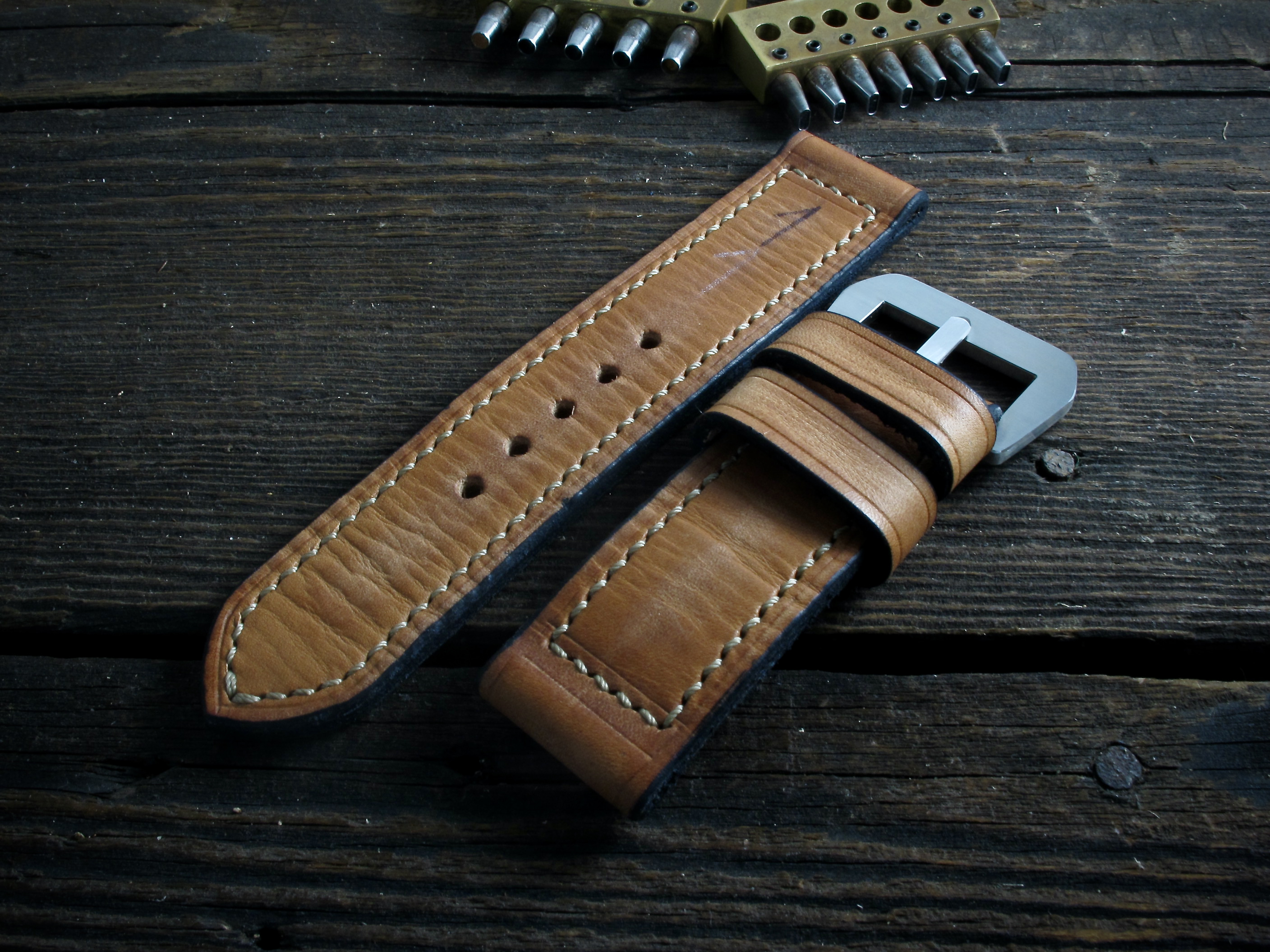 "Uno" handmade leather strap - Image 3