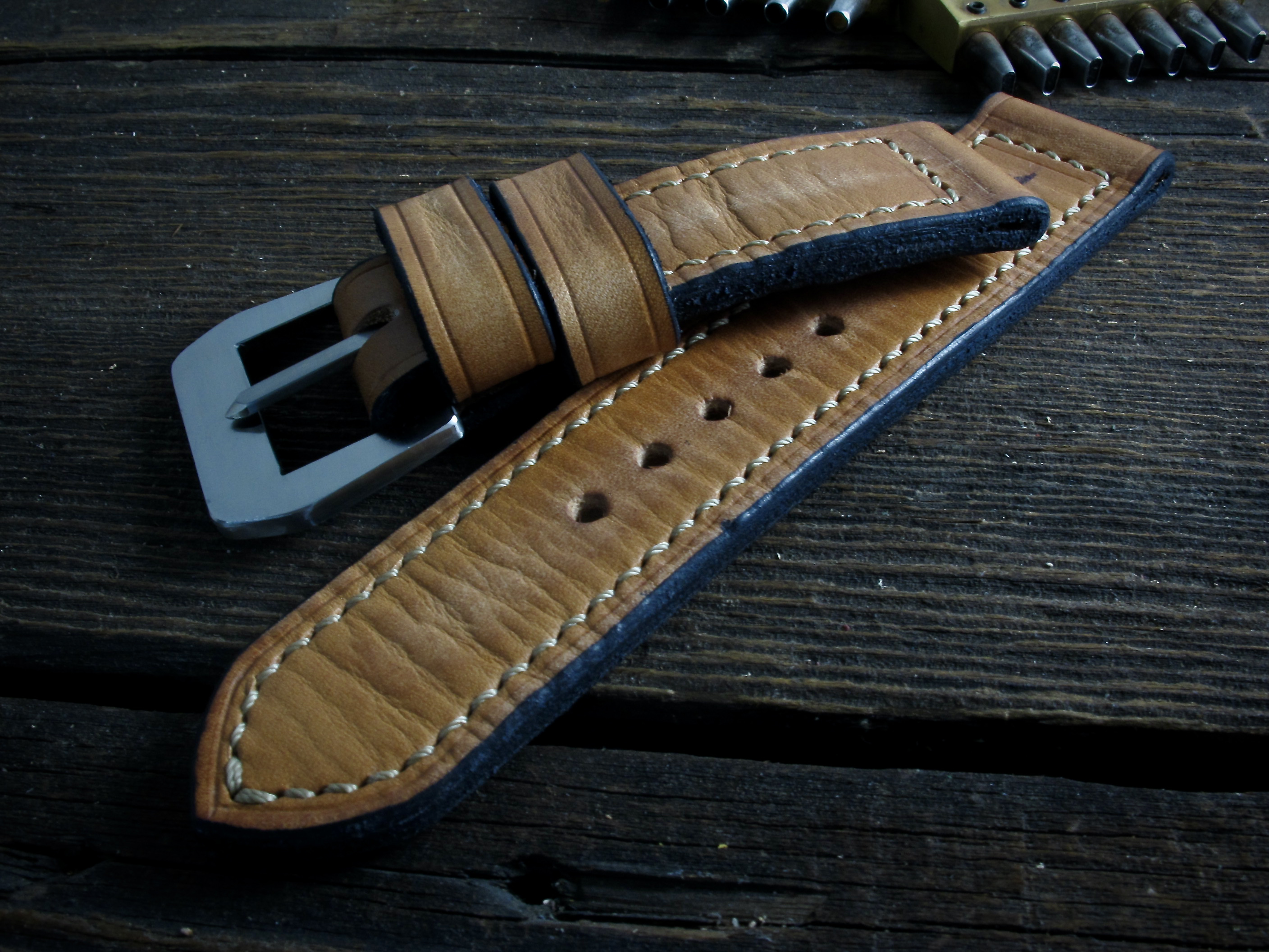 "Uno" handmade leather strap - Image 4