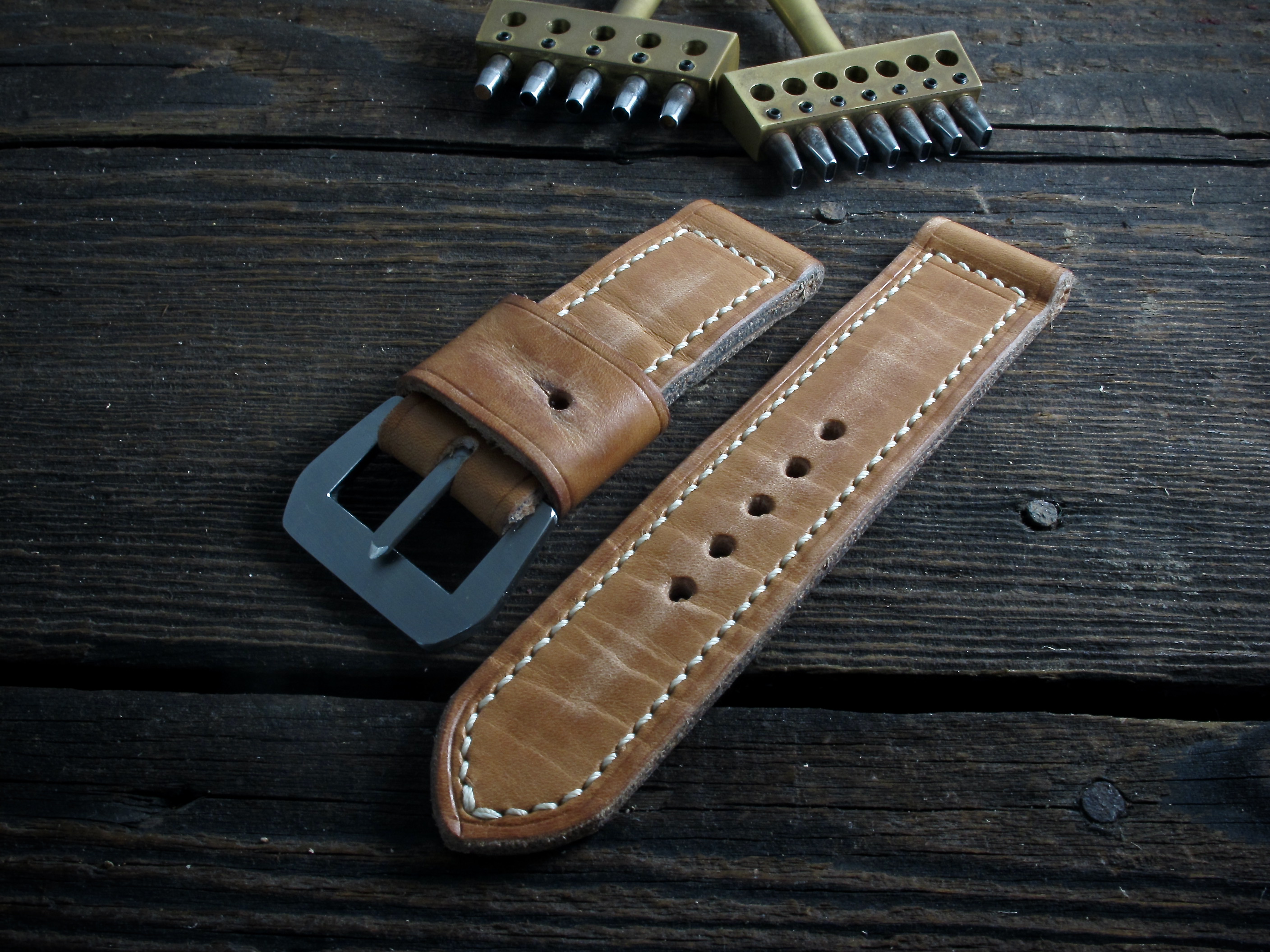 "Legend One" handmade leather strap - Image 2