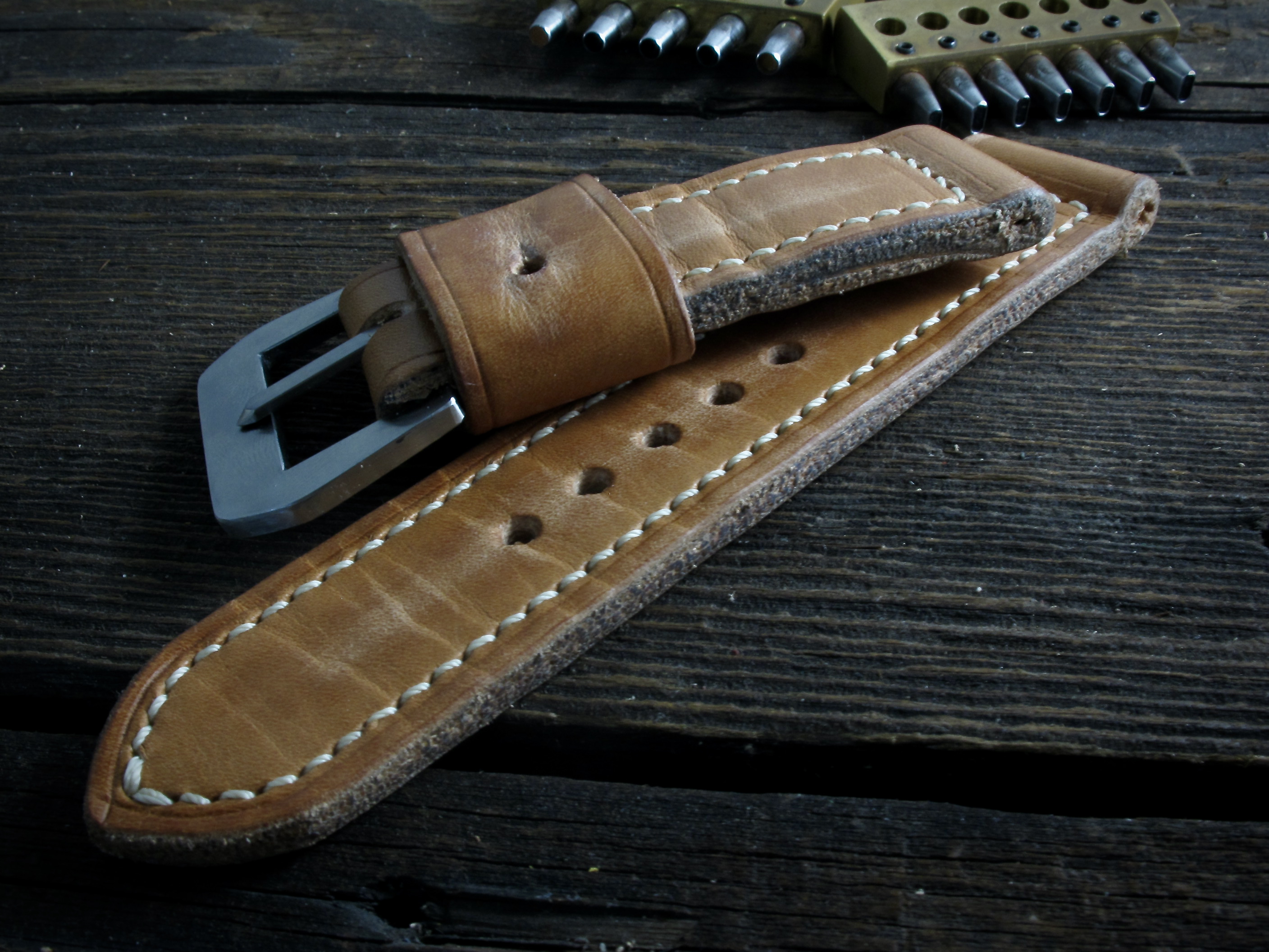 "Legend One" handmade leather strap - Image 4