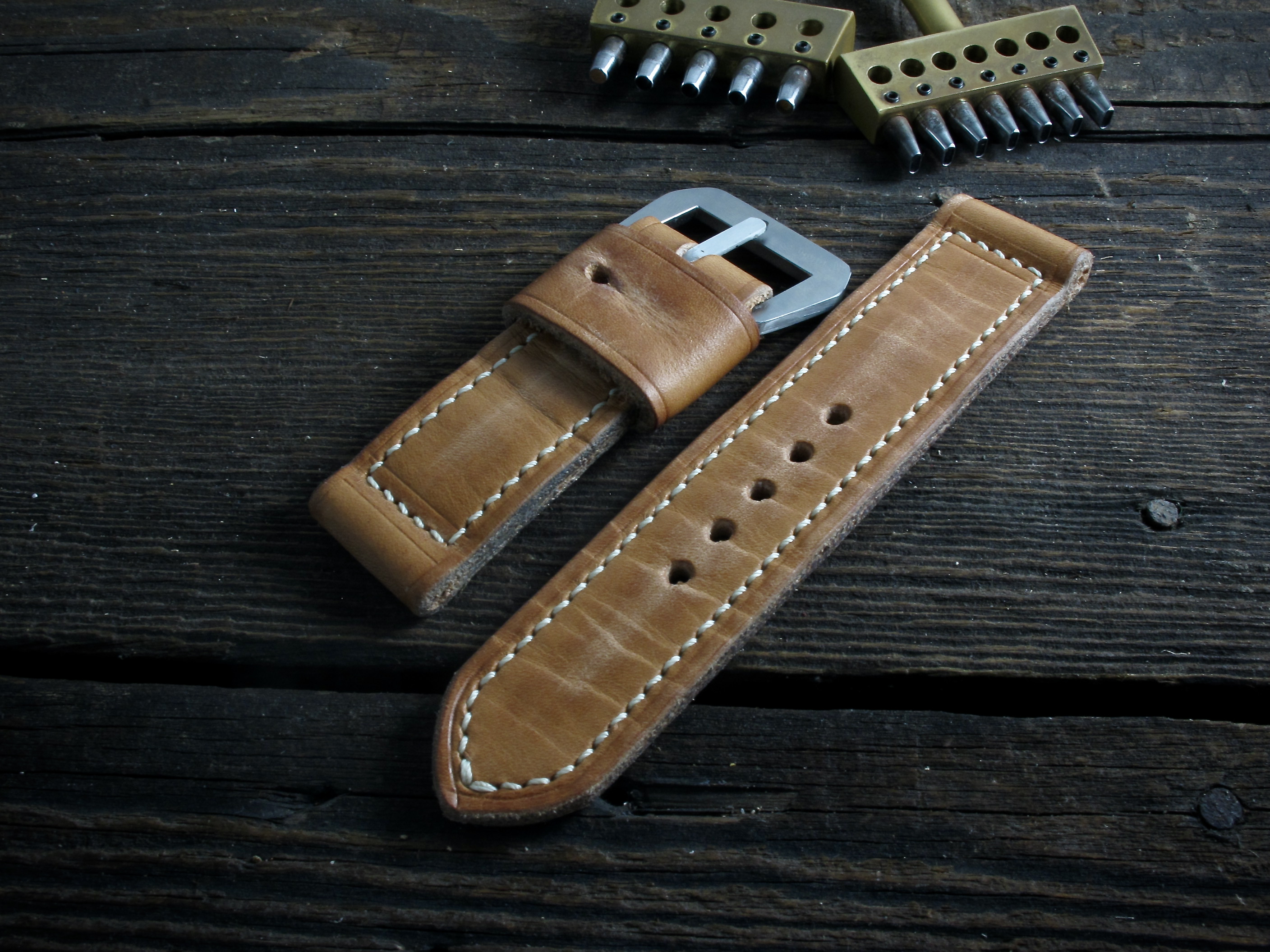 "Legend One" handmade leather strap - Image 3