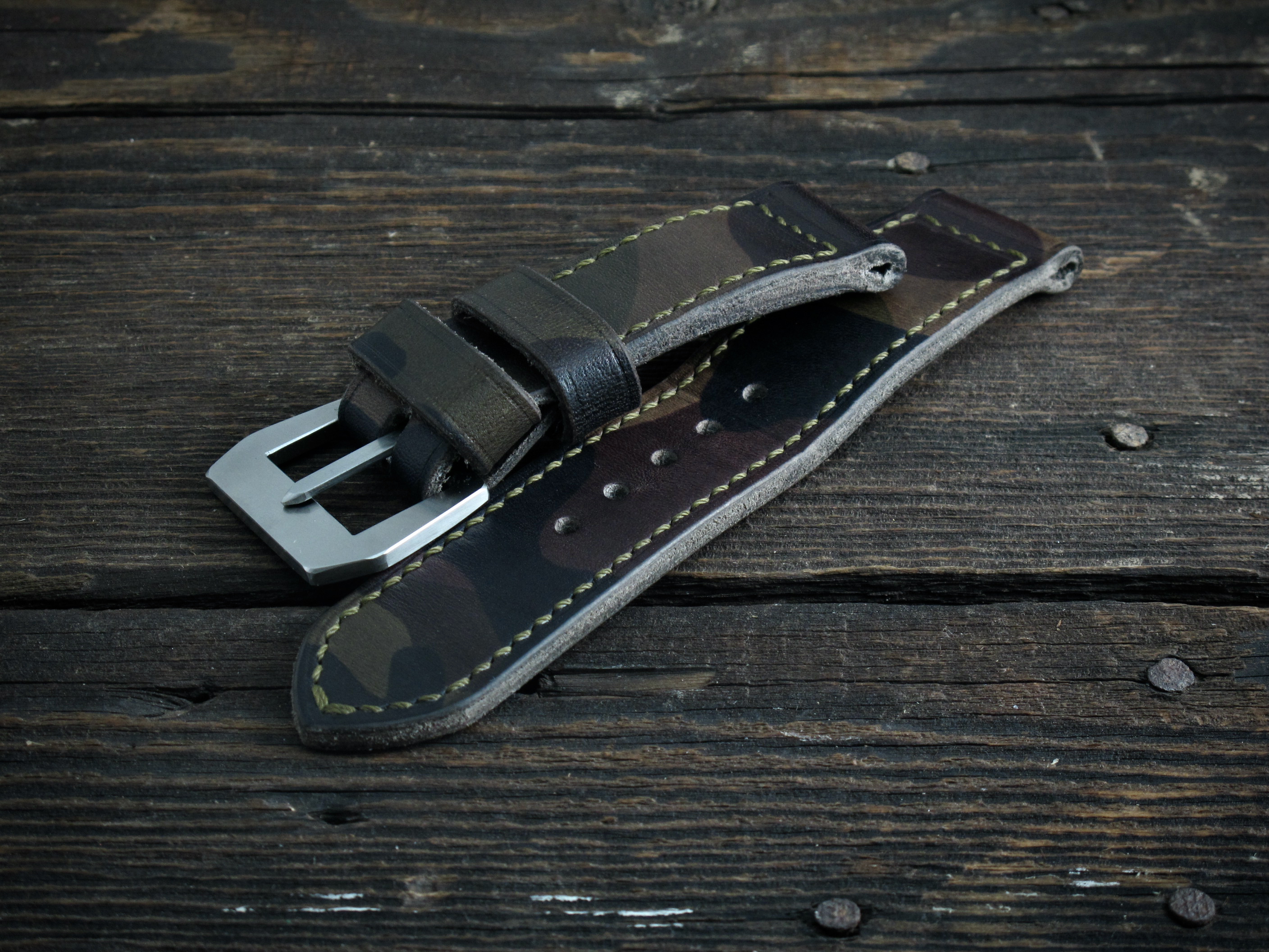 "Camo" handmade leather strap - Image 5