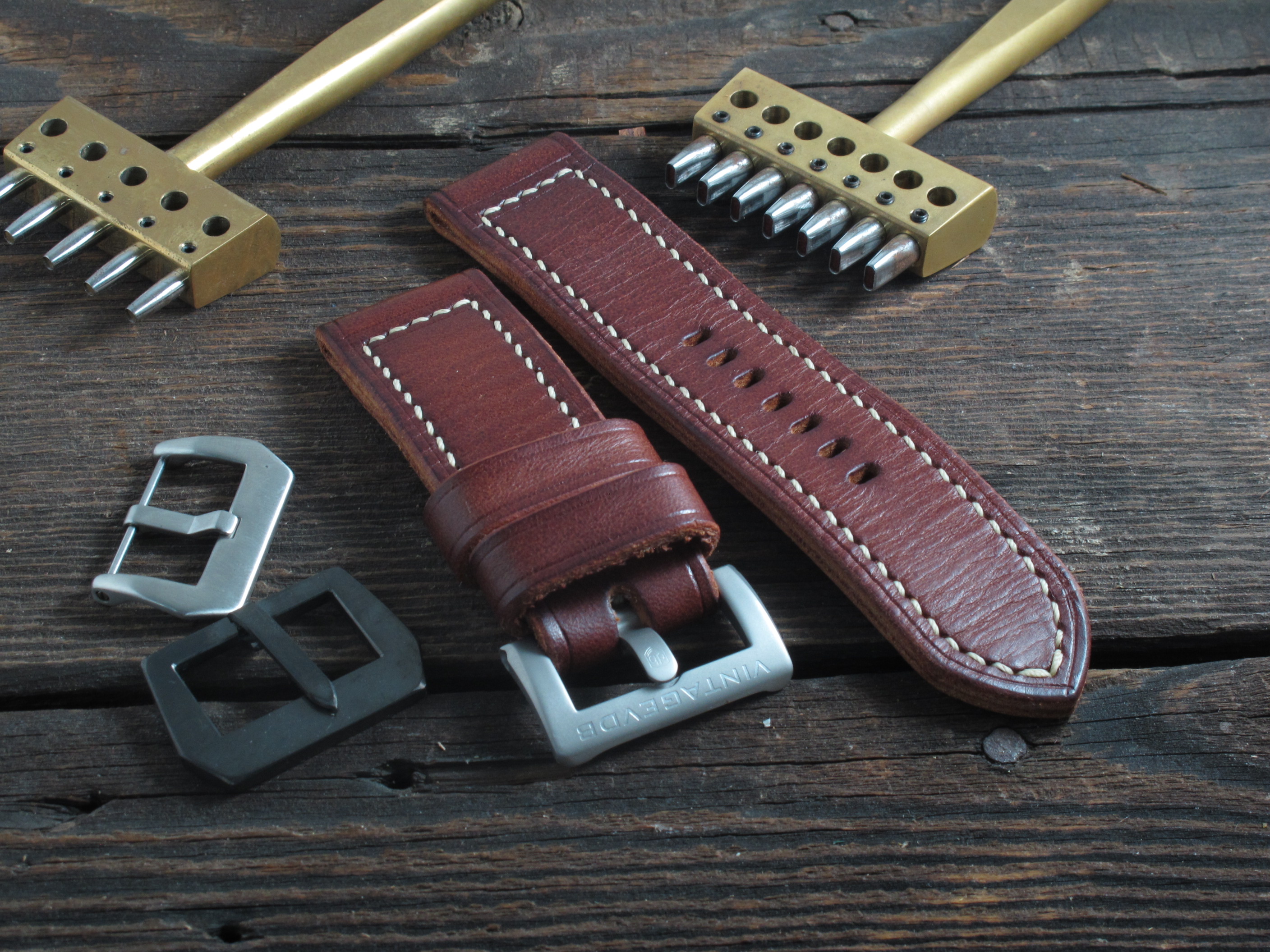 "M.B.23" handmade leather strap - Image 3