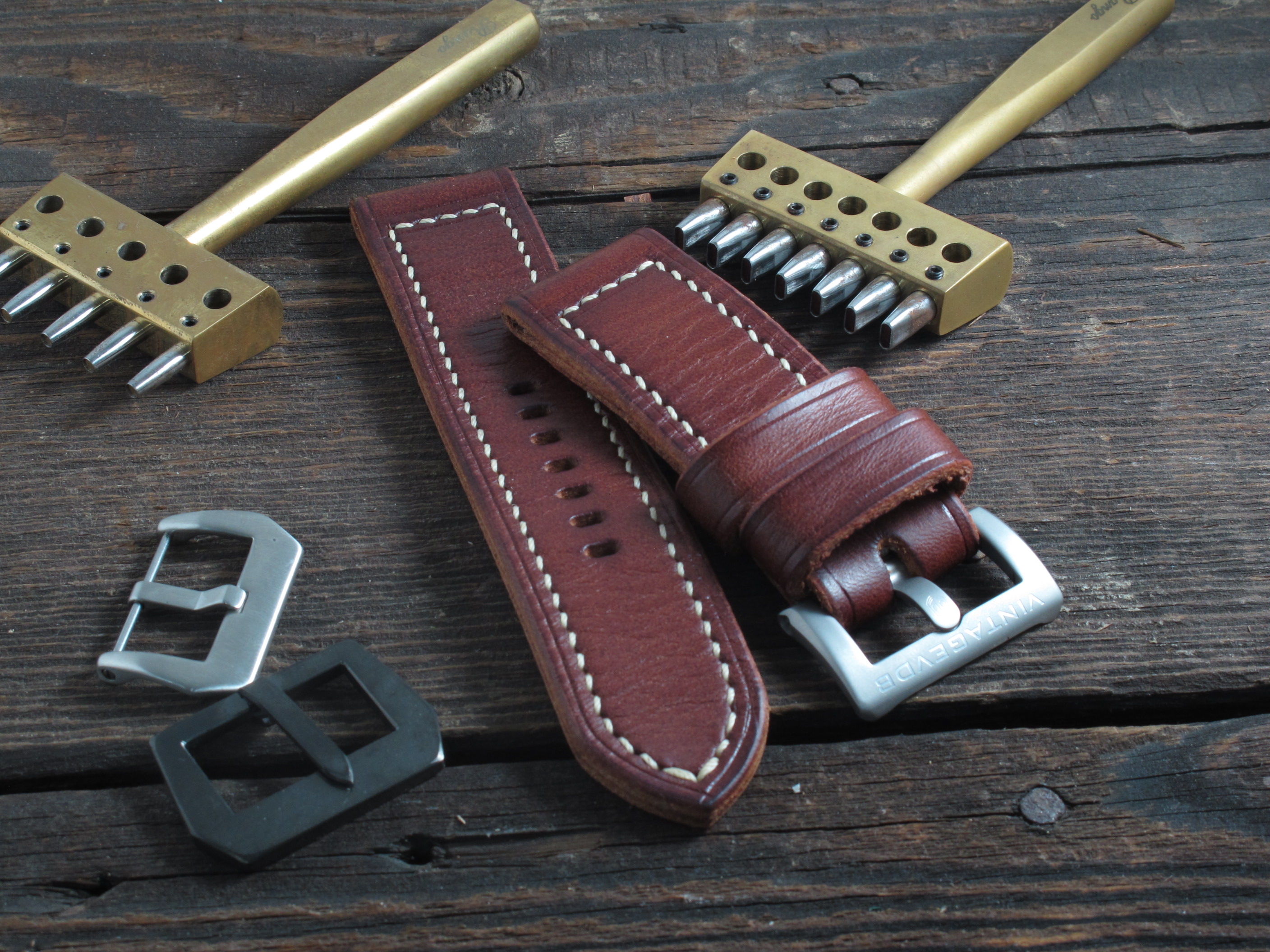 "M.B.23" handmade leather strap - Image 4