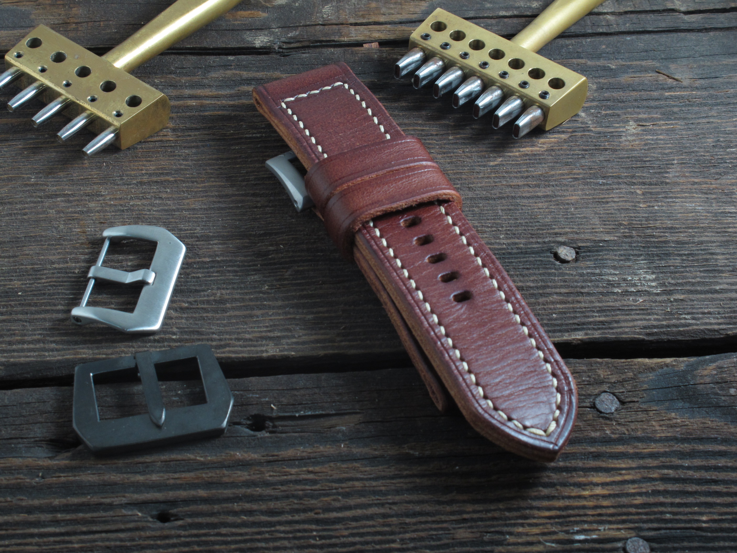 "M.B.23" handmade leather strap - Image 5