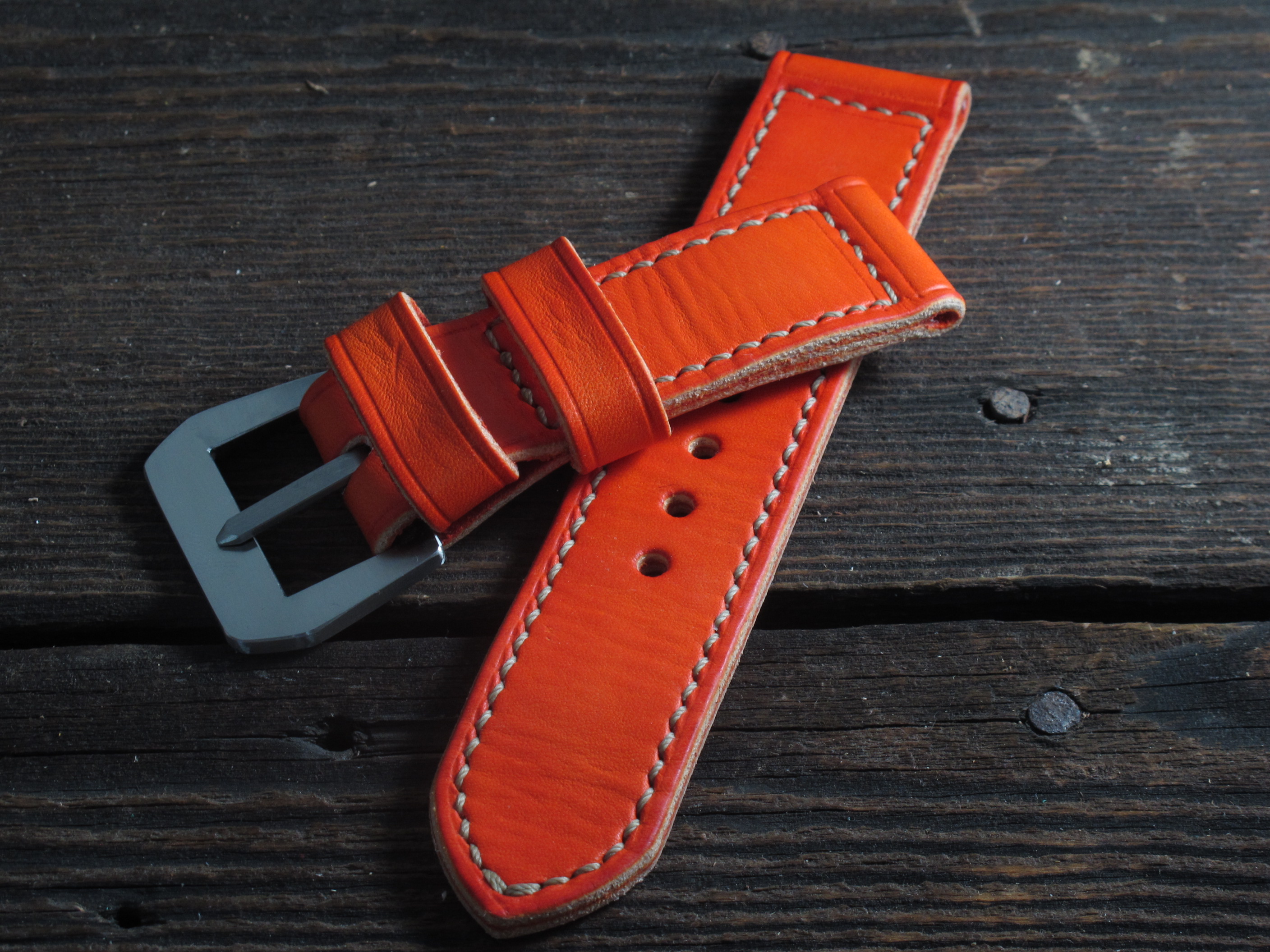 "Aragosta" handmade leather strap