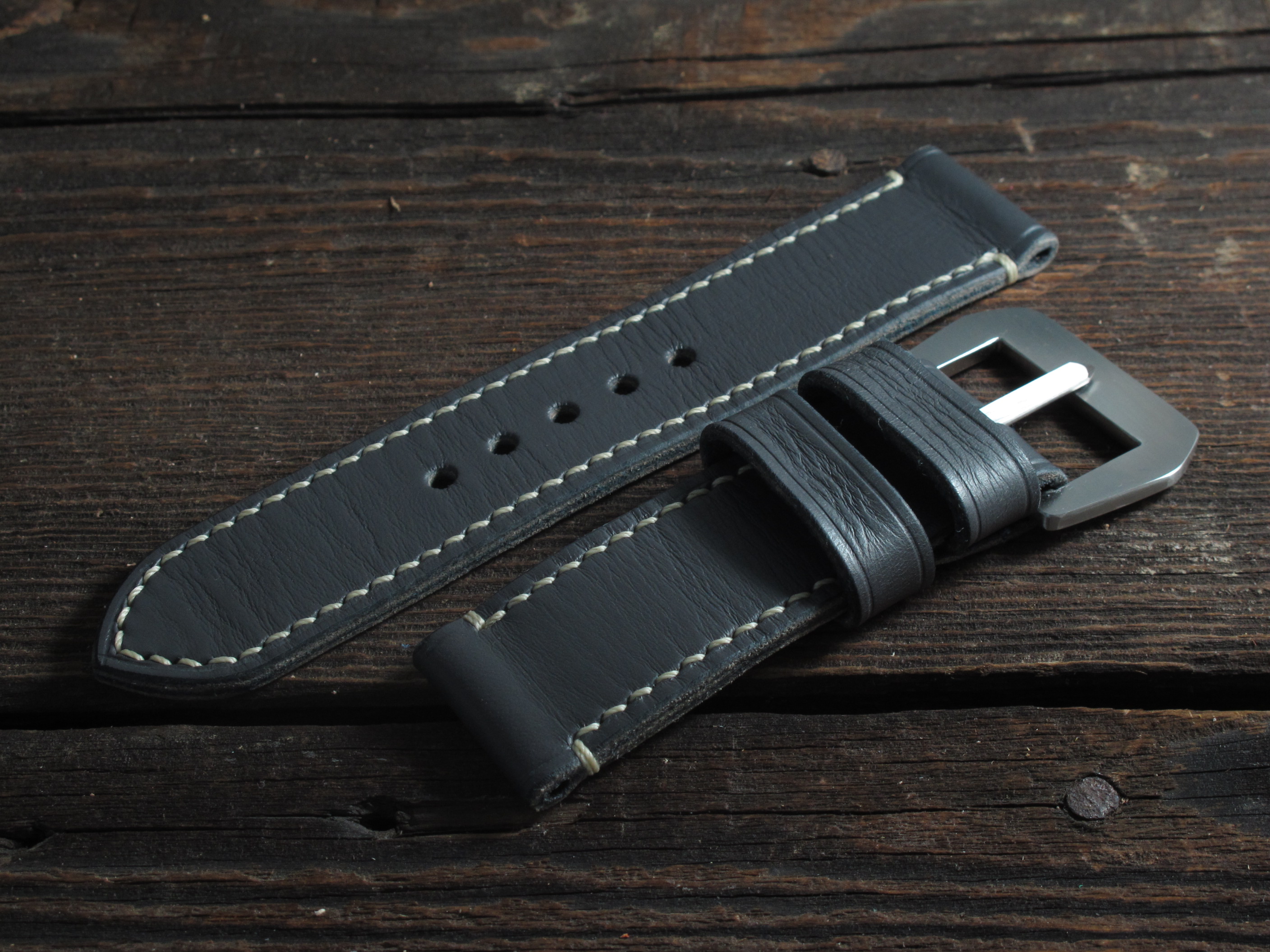 "Grafite" handmade leather strap - Image 4