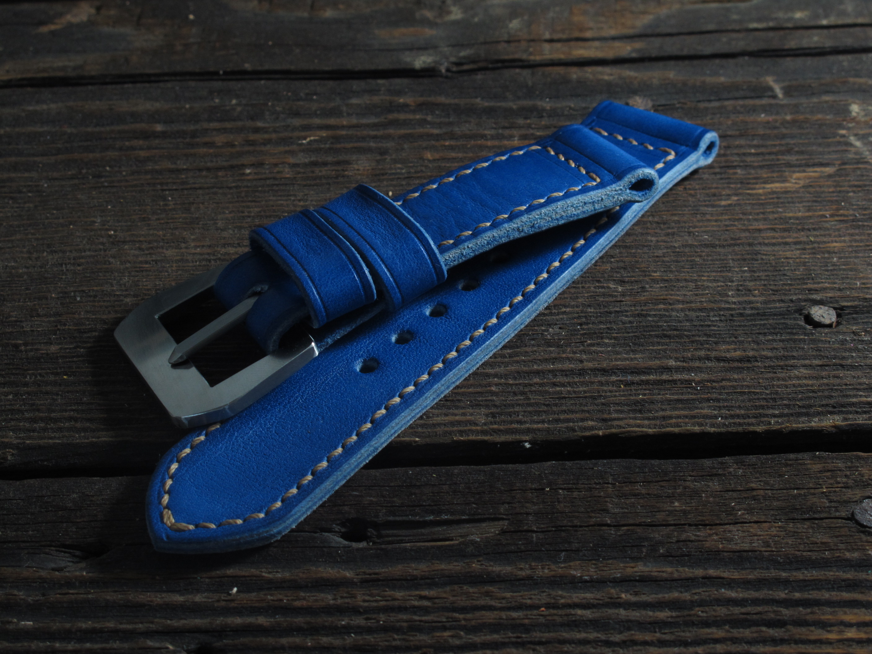 "Cobalto" handmade leather strap - Image 3