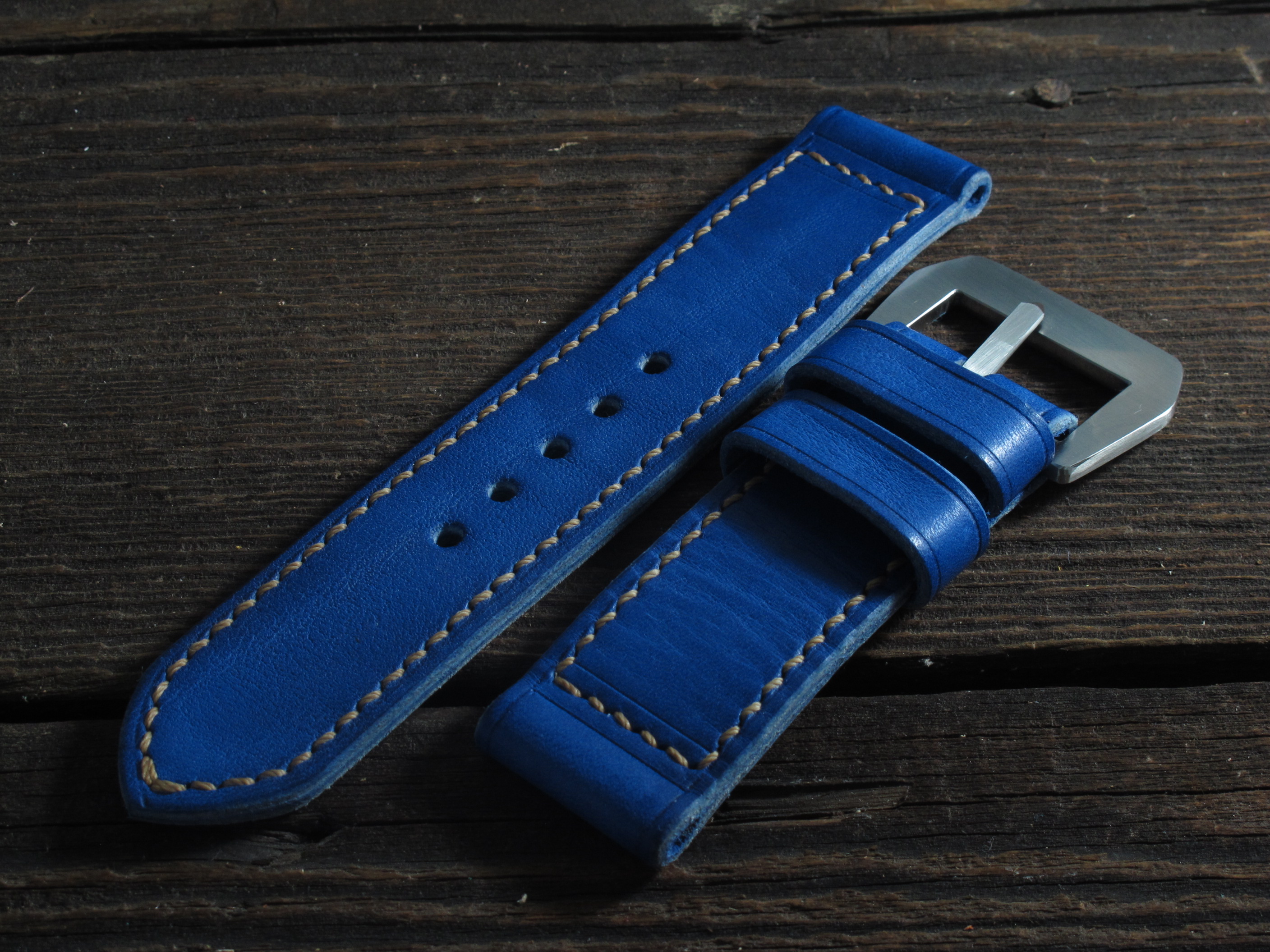 "Cobalto" handmade leather strap - Image 2