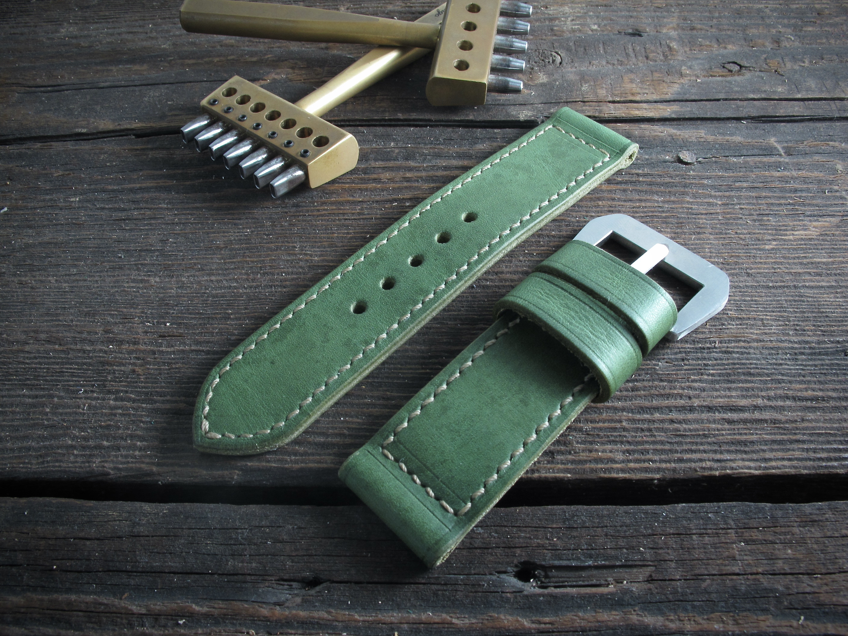 "Verde" handmade leather strap - Image 3