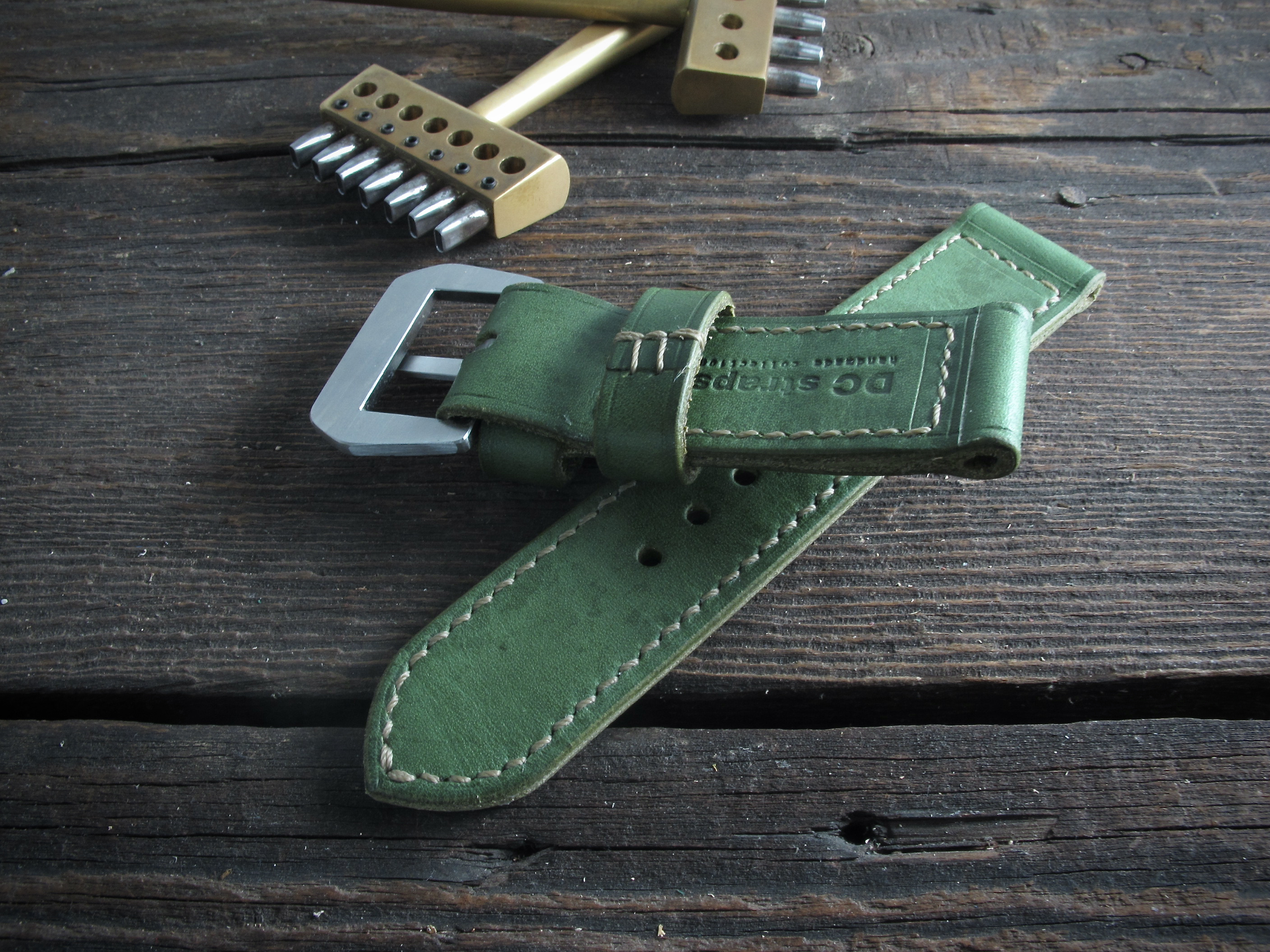 "Verde" handmade leather strap - Image 5