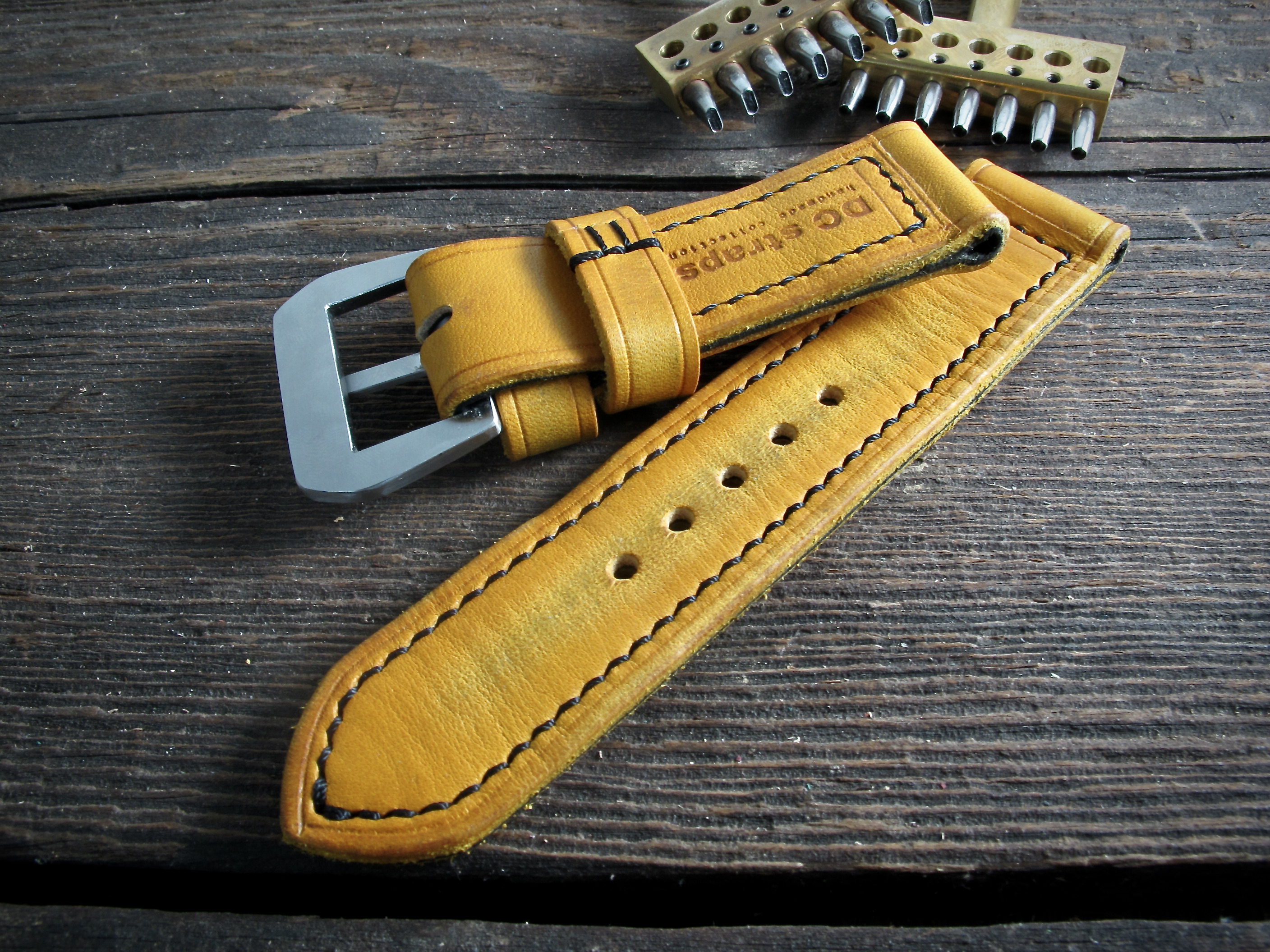 "Giallo" handmade leather strap - Image 5