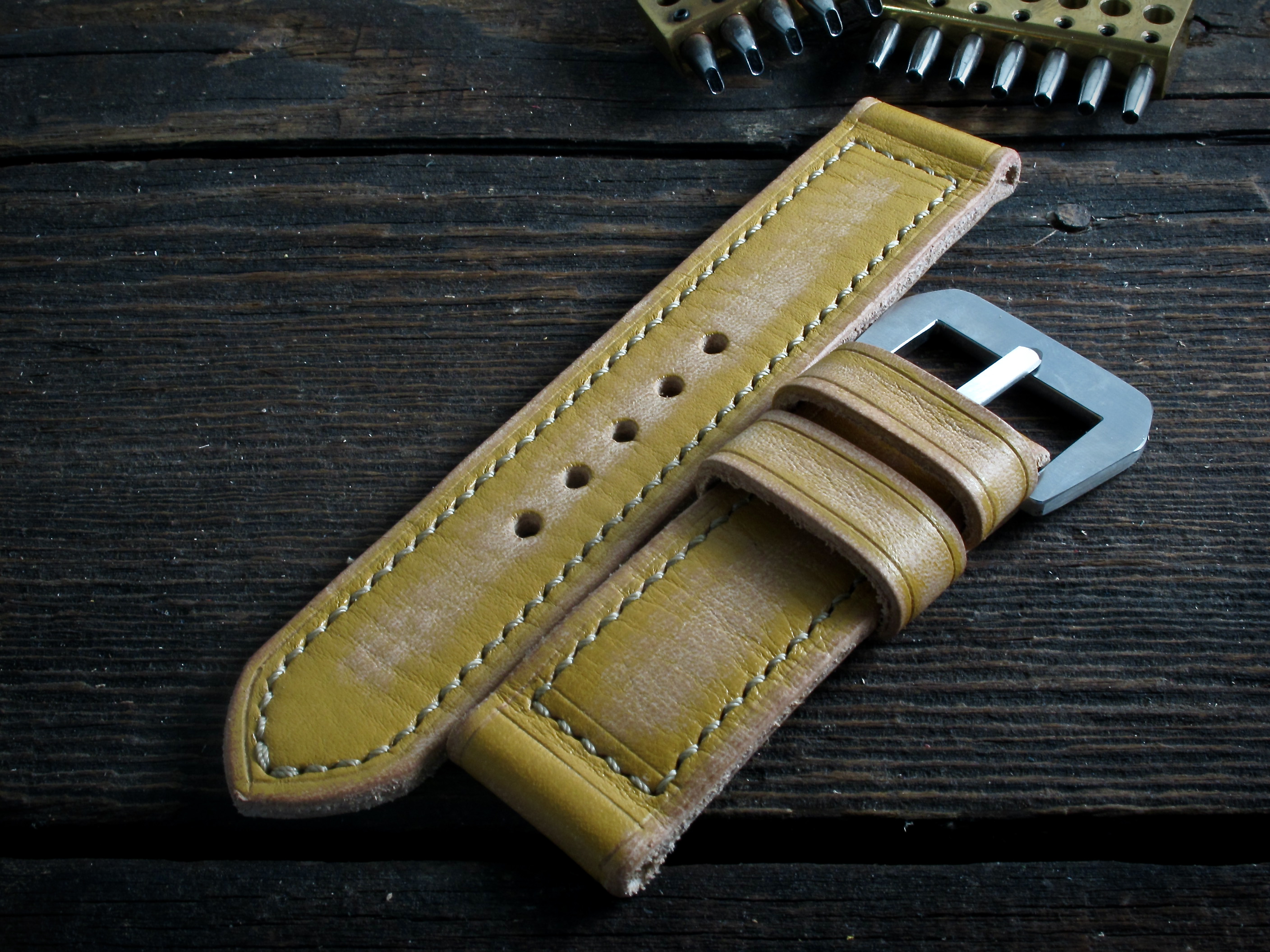 "Ocre" handmade leather strap - Image 3