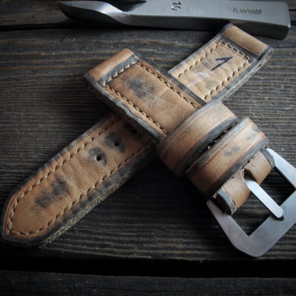 "Uno" handmade leather strap