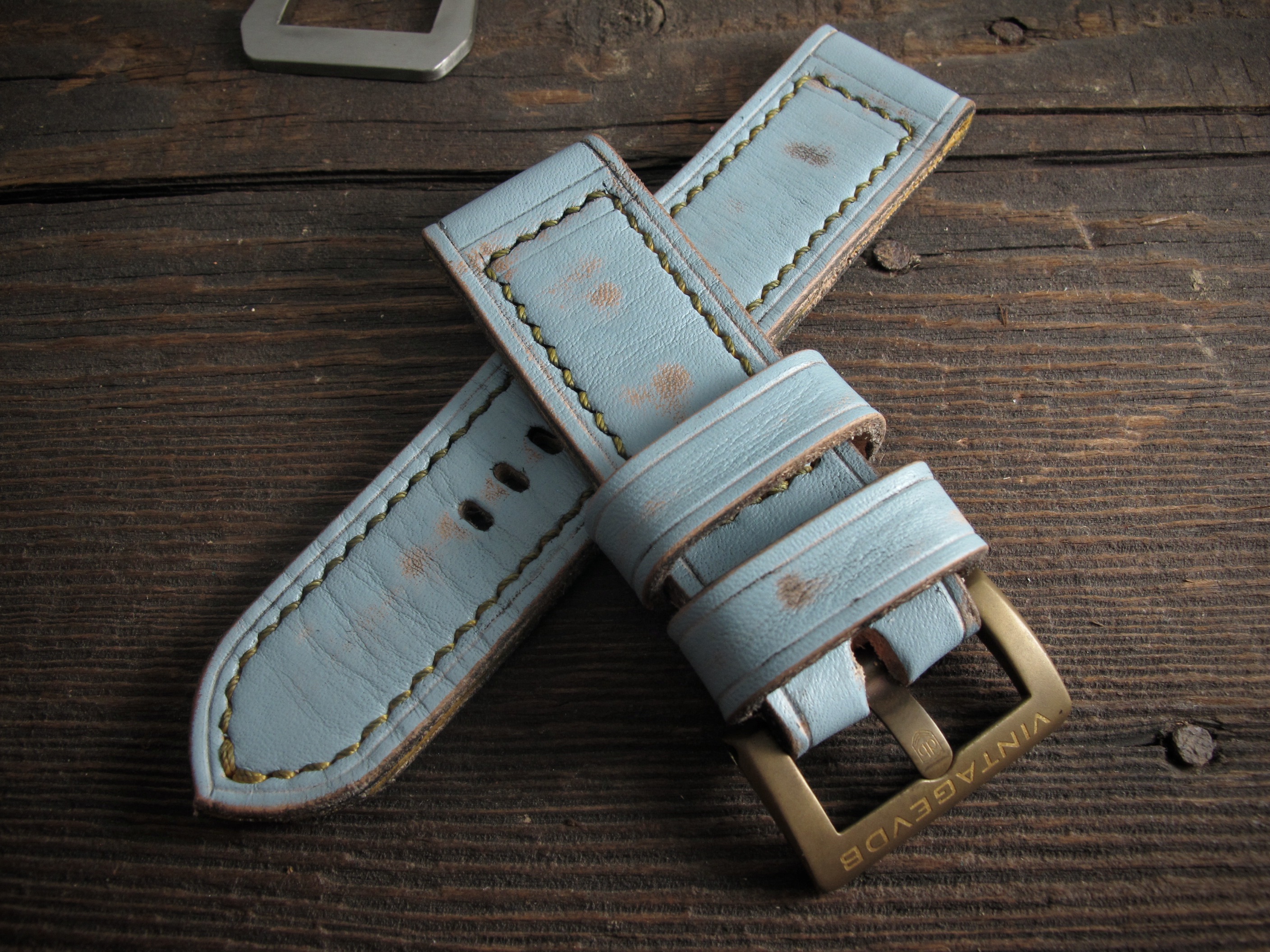 "Azzuro II" handmade leather strap