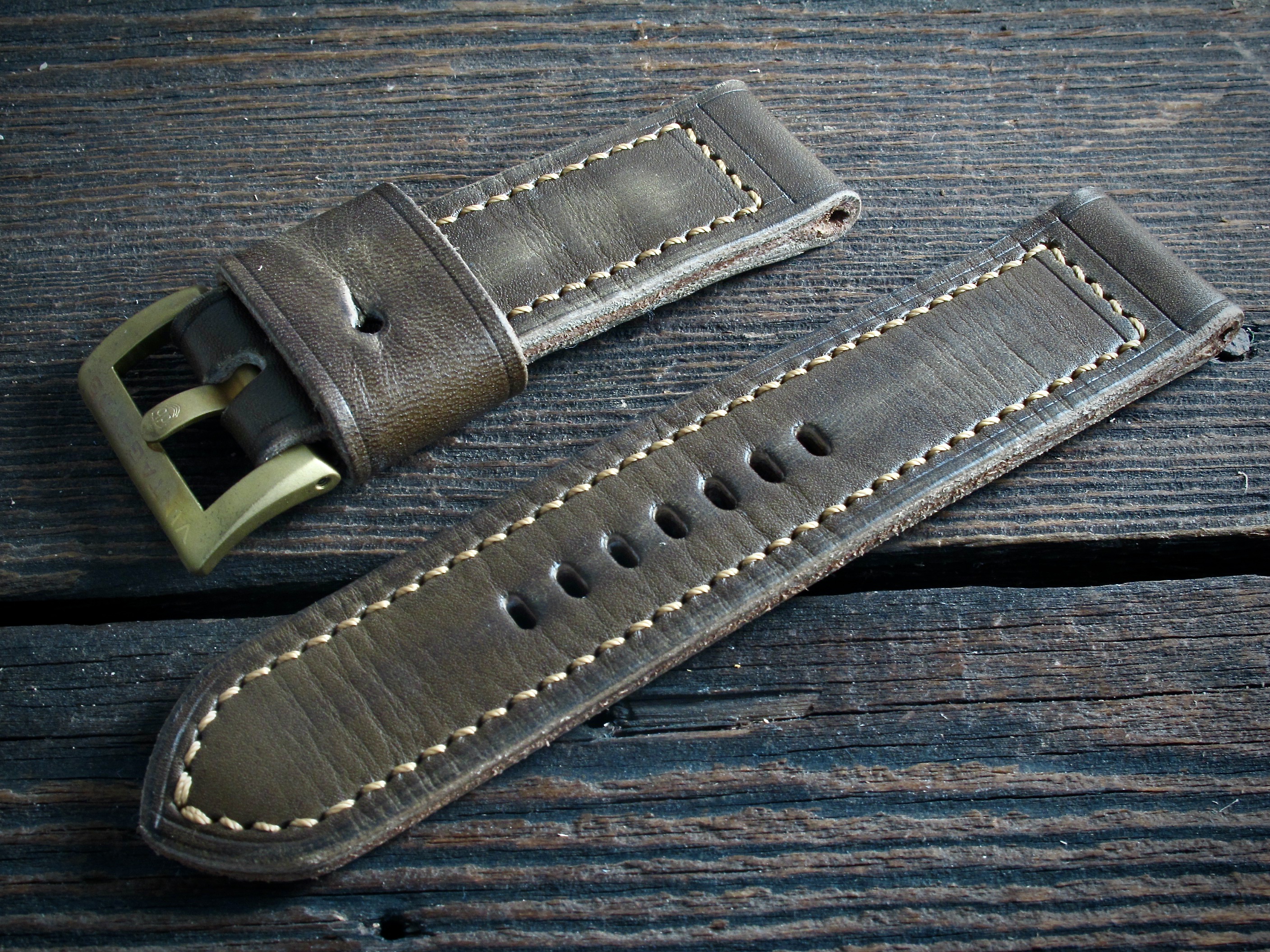 "T4" handmade leather strap - Image 2