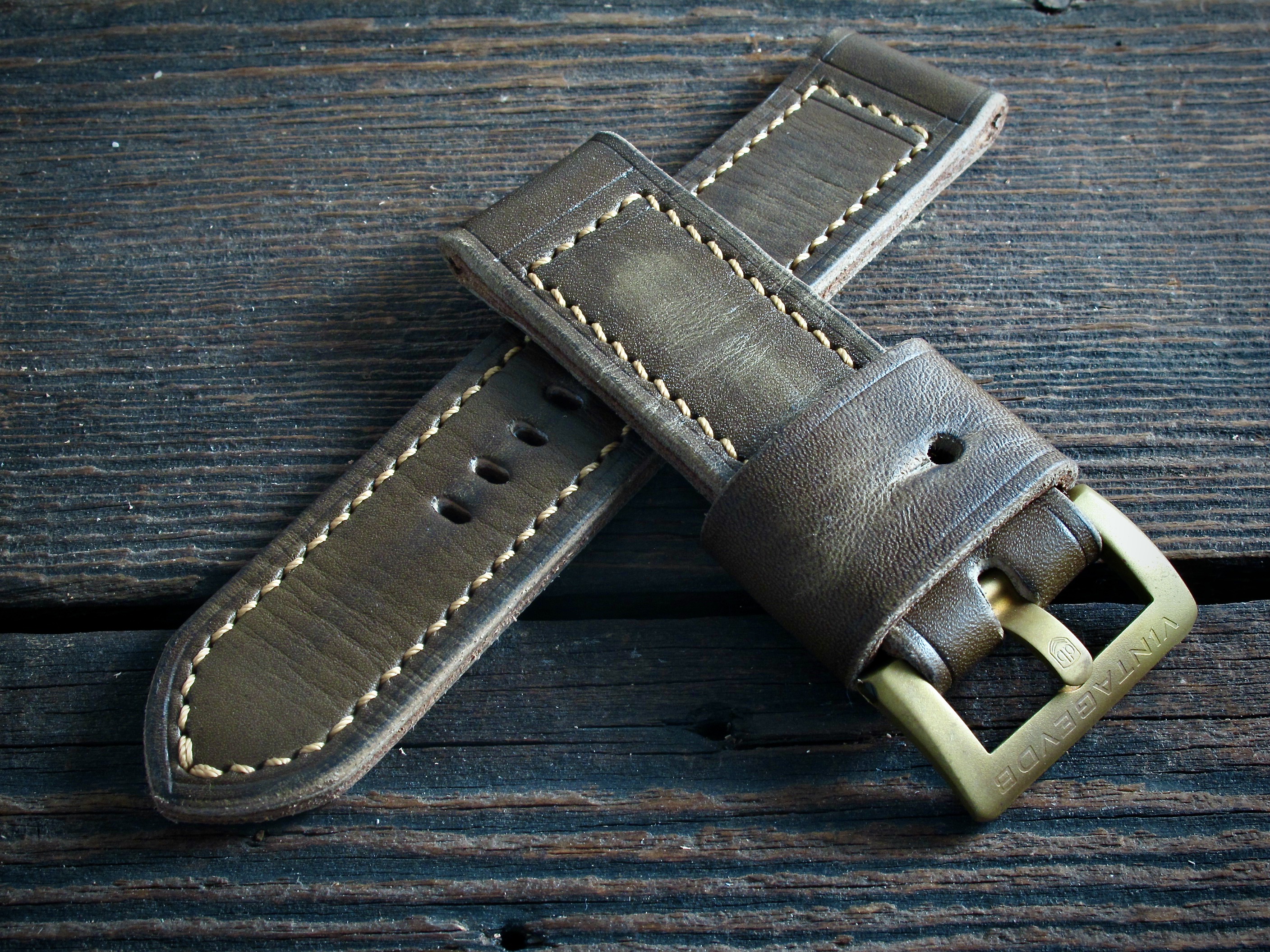"T4" handmade leather strap