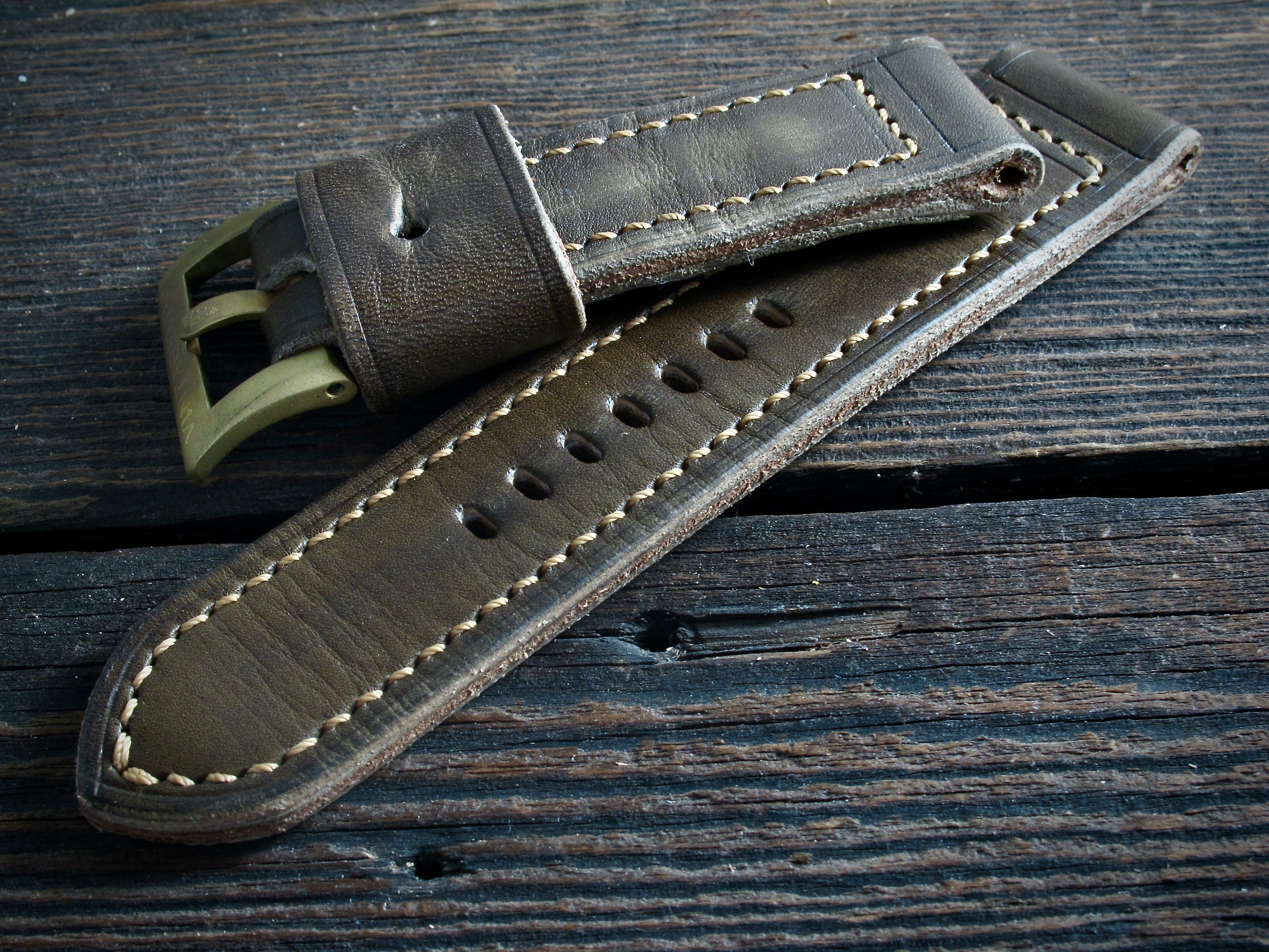 "T4" handmade leather strap - Image 4