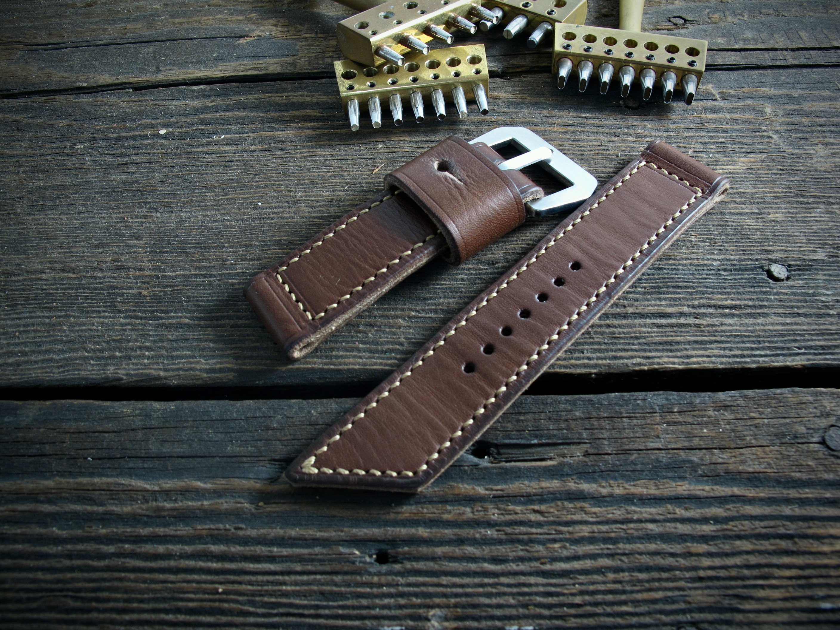 "L3" handmade leather strap - Image 4
