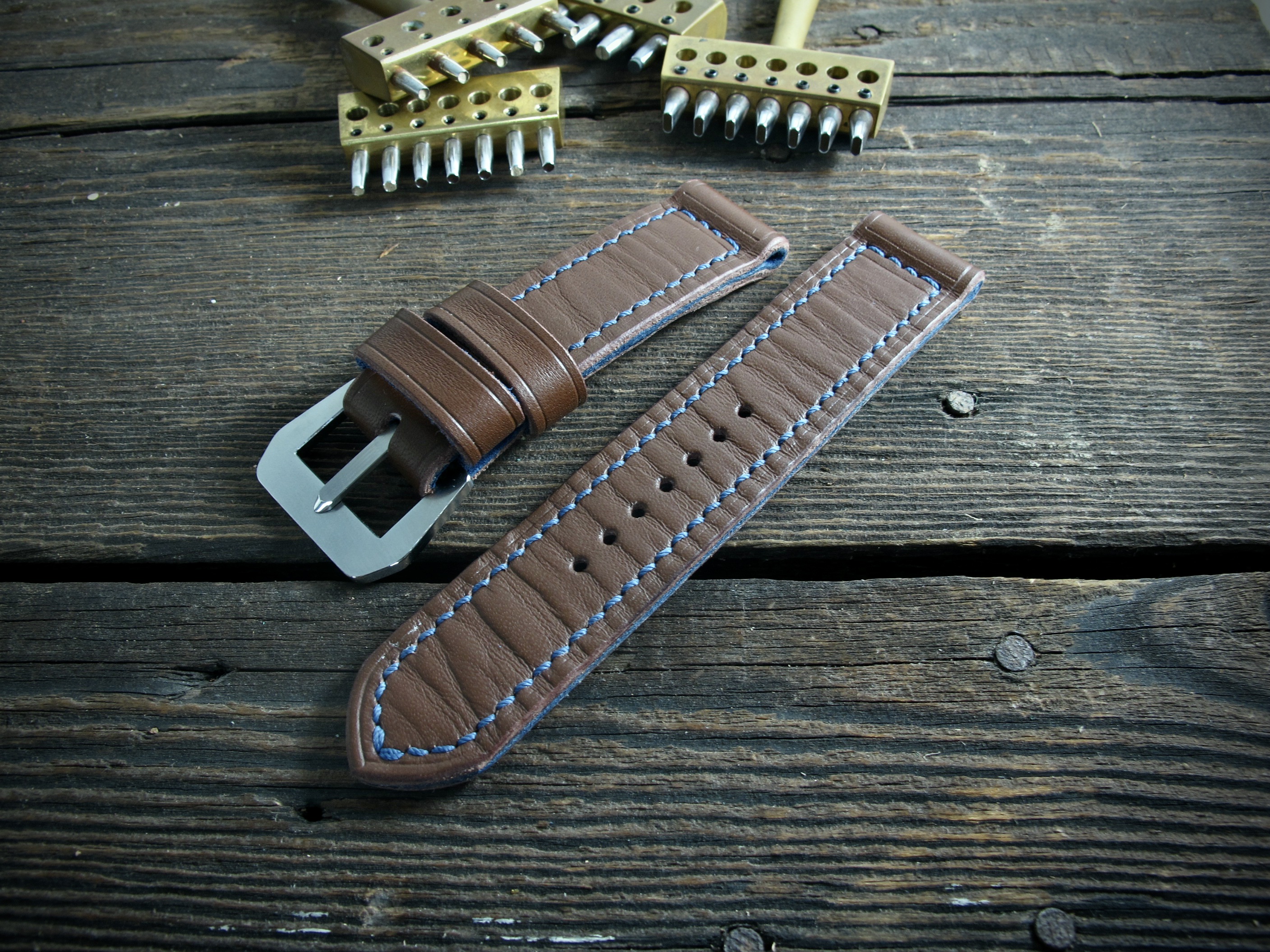"Centurio II" handmade leather strap