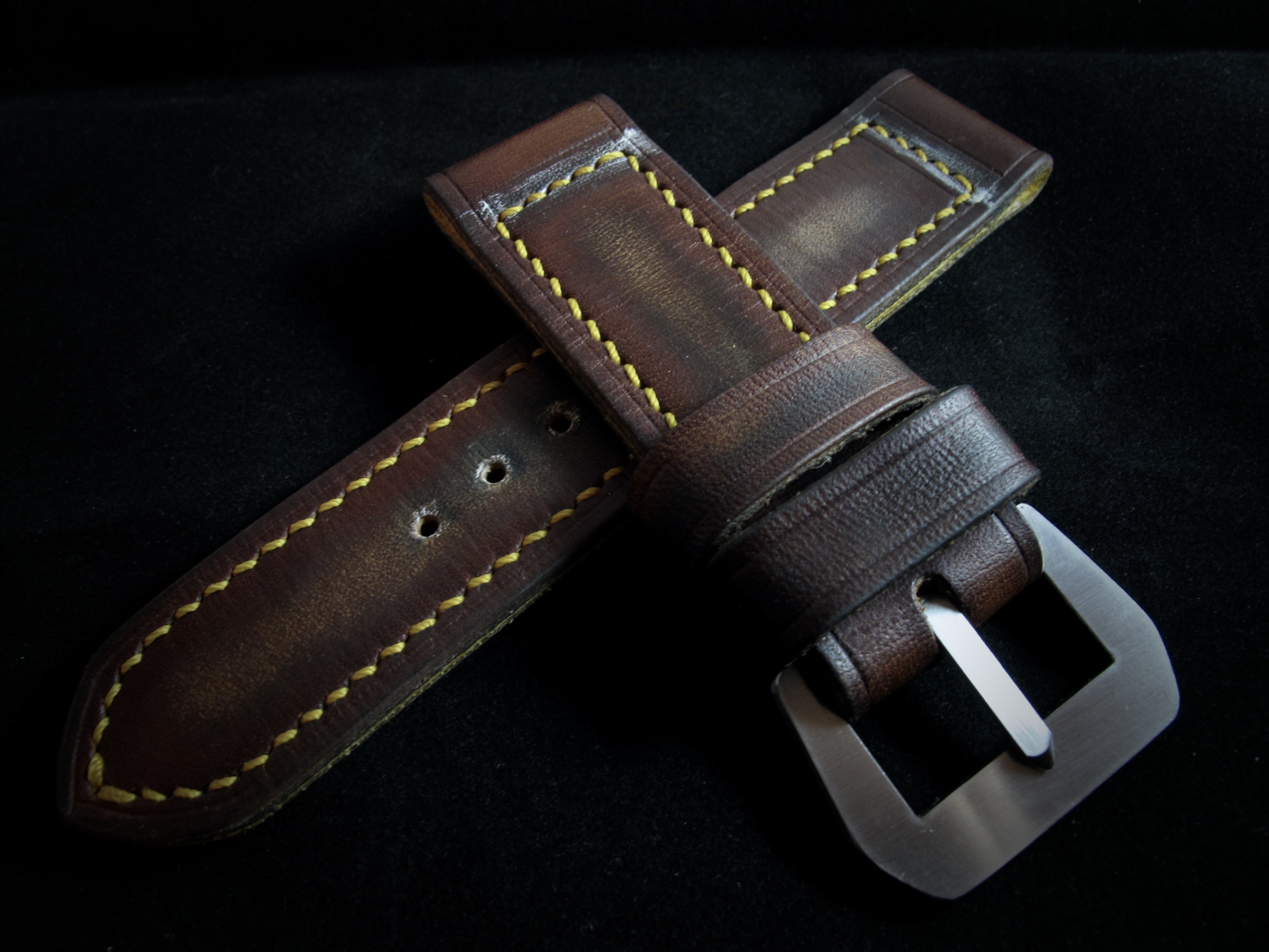 "Flottiglia X" handmade leather strap