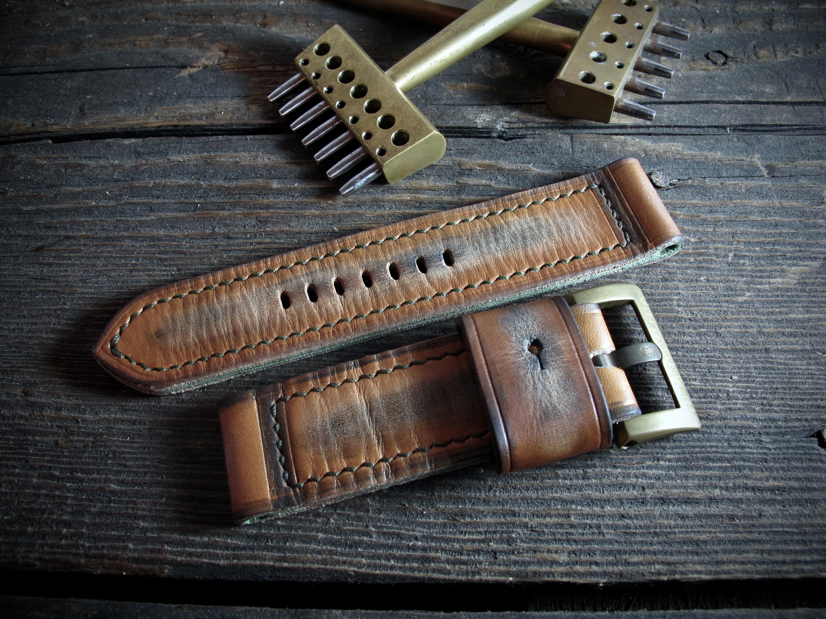 "L1X" handmade leather strap