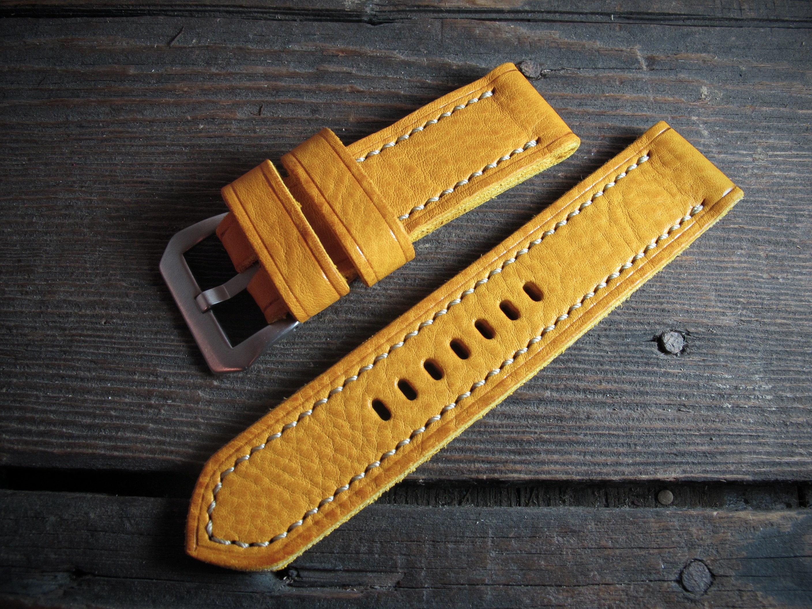 "Solis" handmade leather strap - Image 2