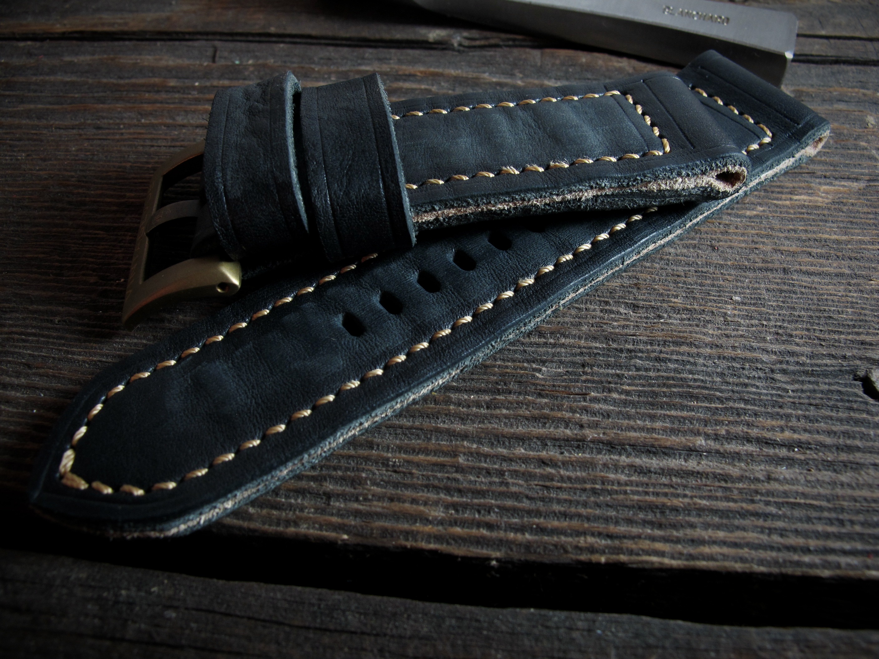 "Nero X" handmade leather strap - Image 5