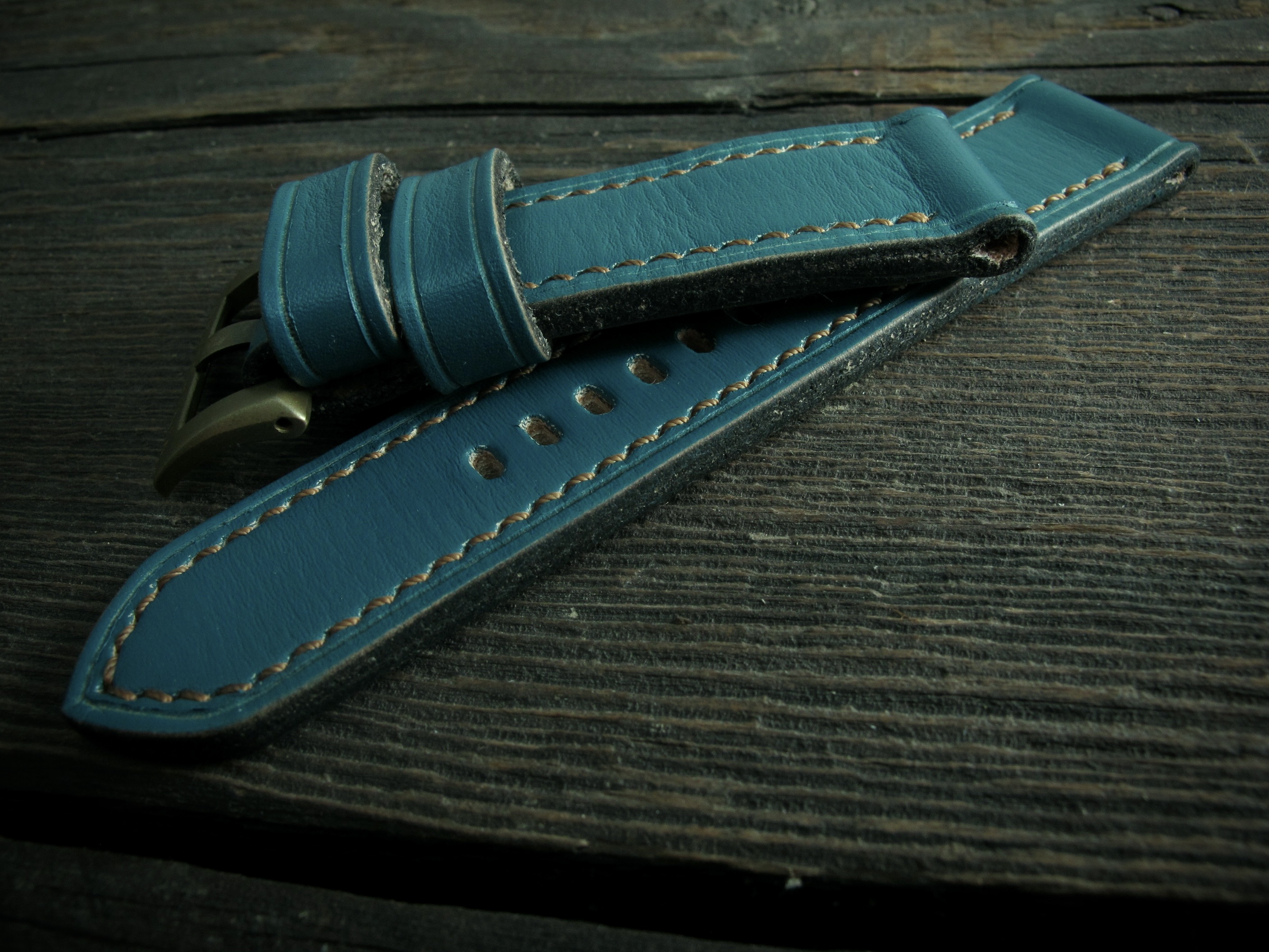 "Venom" handmade leather strap - Image 5