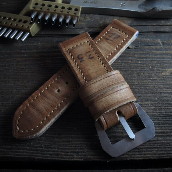 "Historica S" handmade leather strap