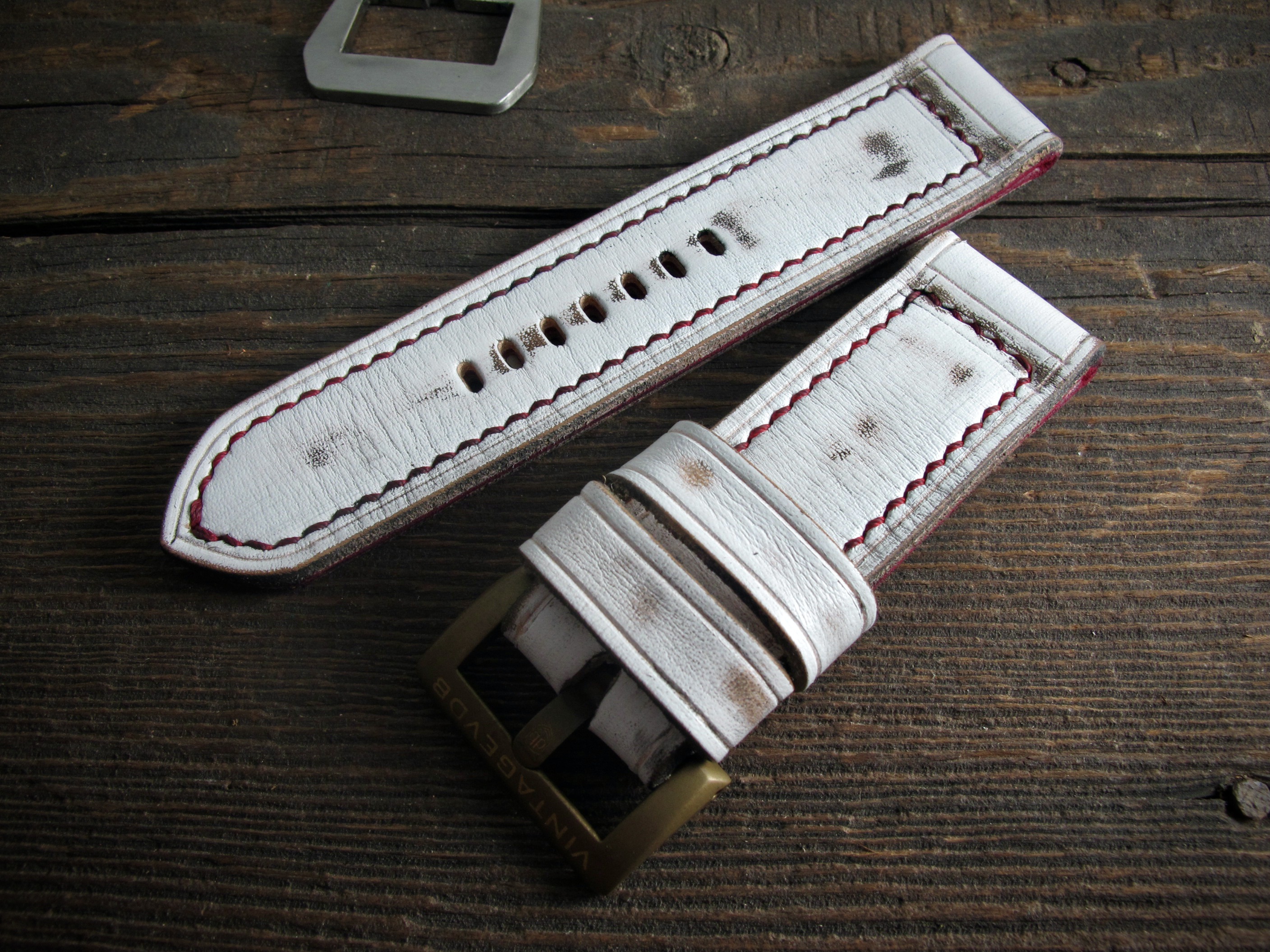 "Alba" handmade leather strap - Image 3